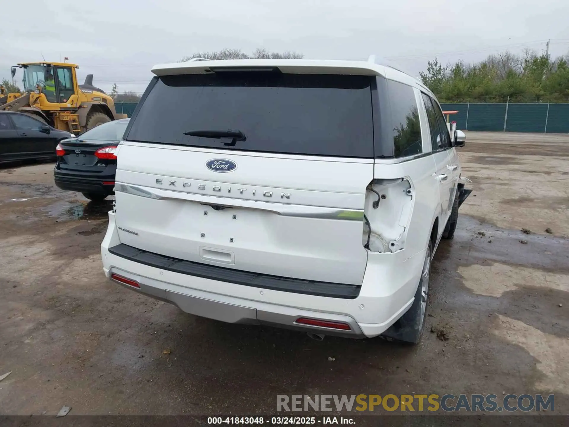 4 fotografías del automóvil dañado 1FMJU1M83PEA04793 FORD EXPEDITION 2023