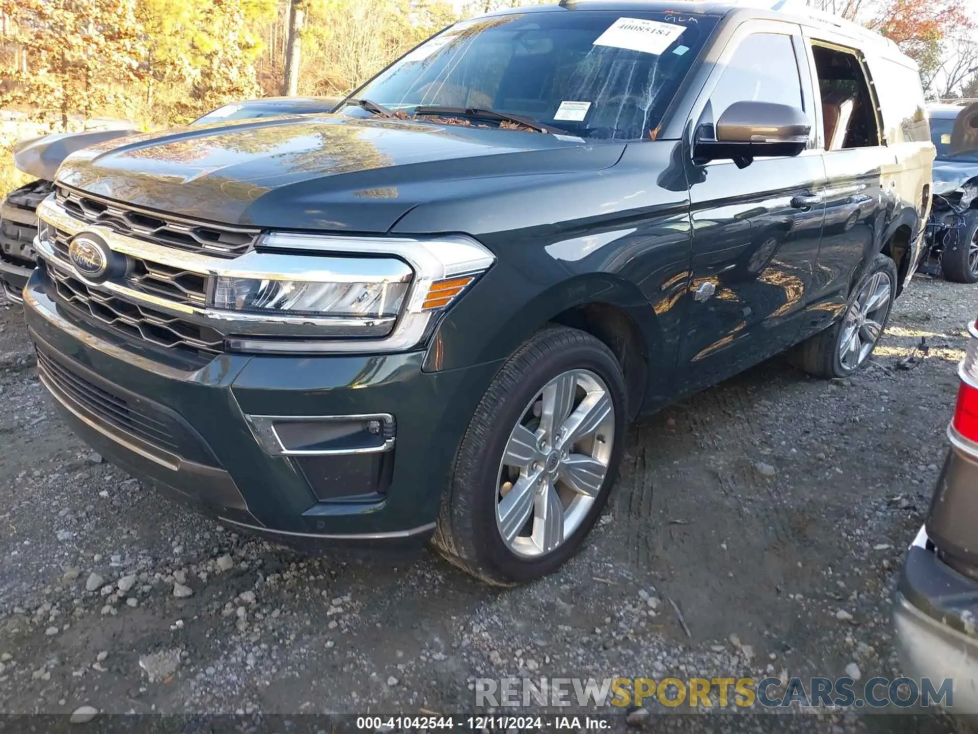 2 fotografías del automóvil dañado 1FMJU1N86PEA24308 FORD EXPEDITION 2023