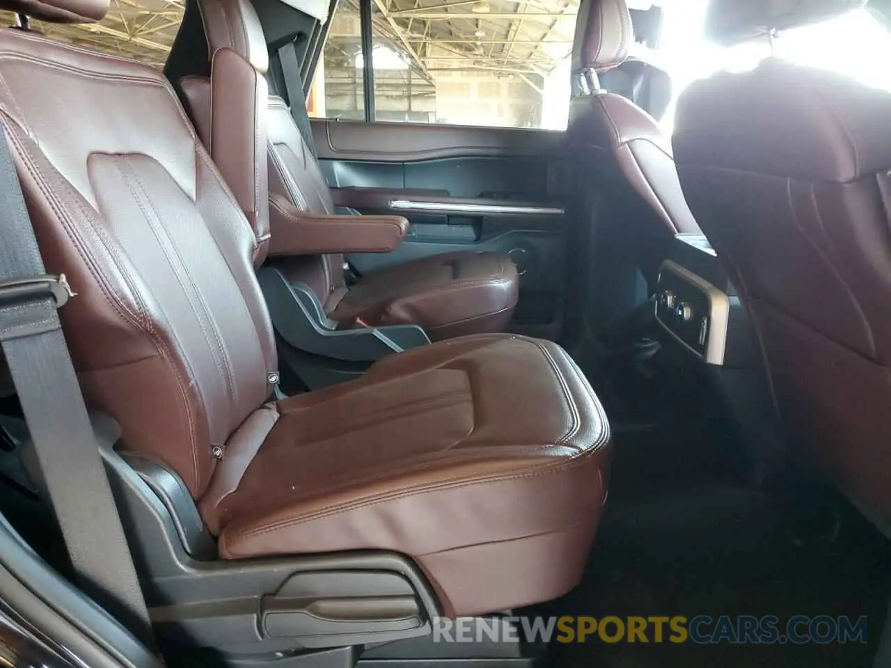 11 fotografías del automóvil dañado 1FMJU2A88PEA40098 FORD EXPEDITION 2023