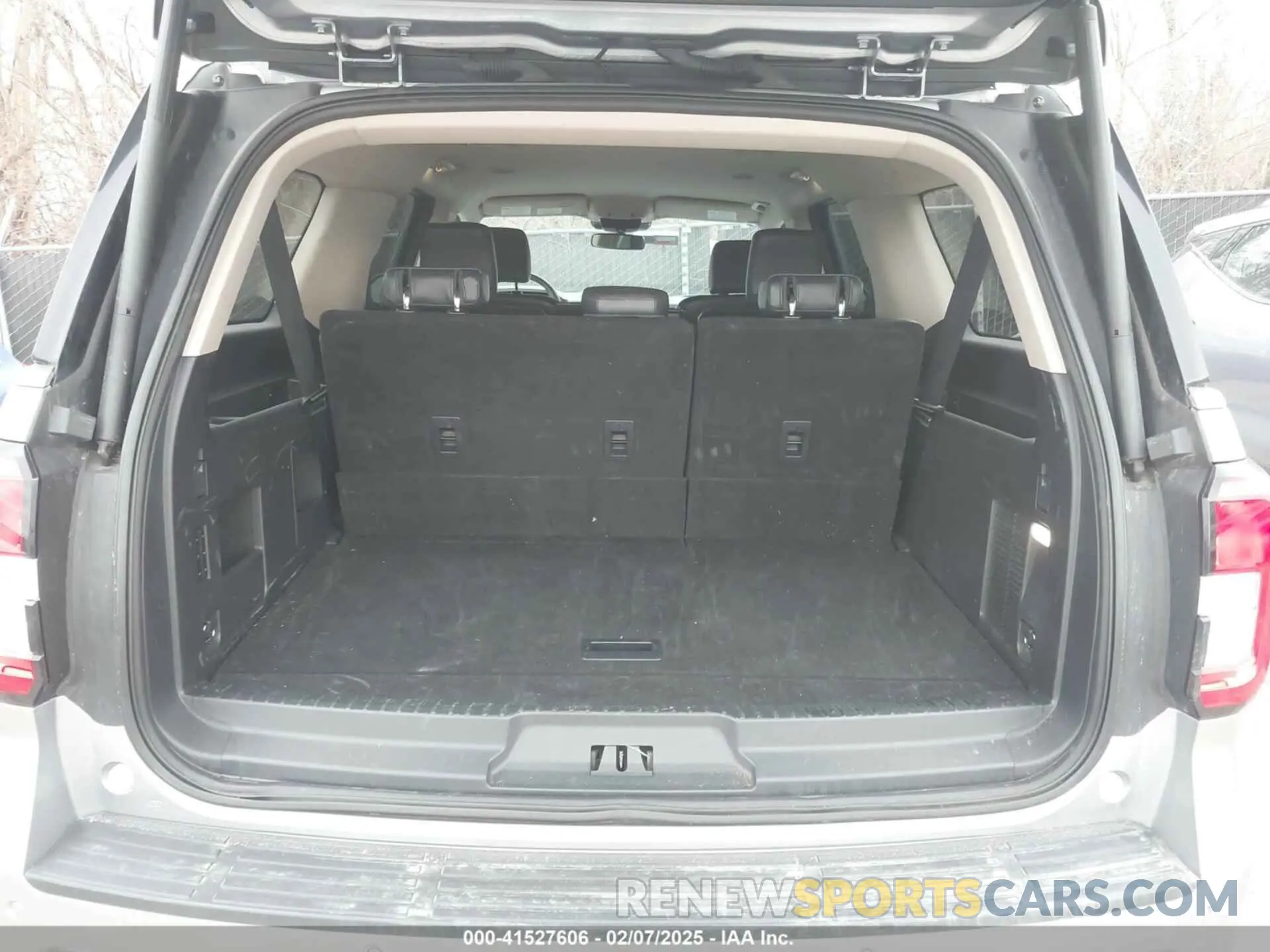 17 fotografías del automóvil dañado 1FMJK1H80REA43215 FORD EXPEDITION 2024