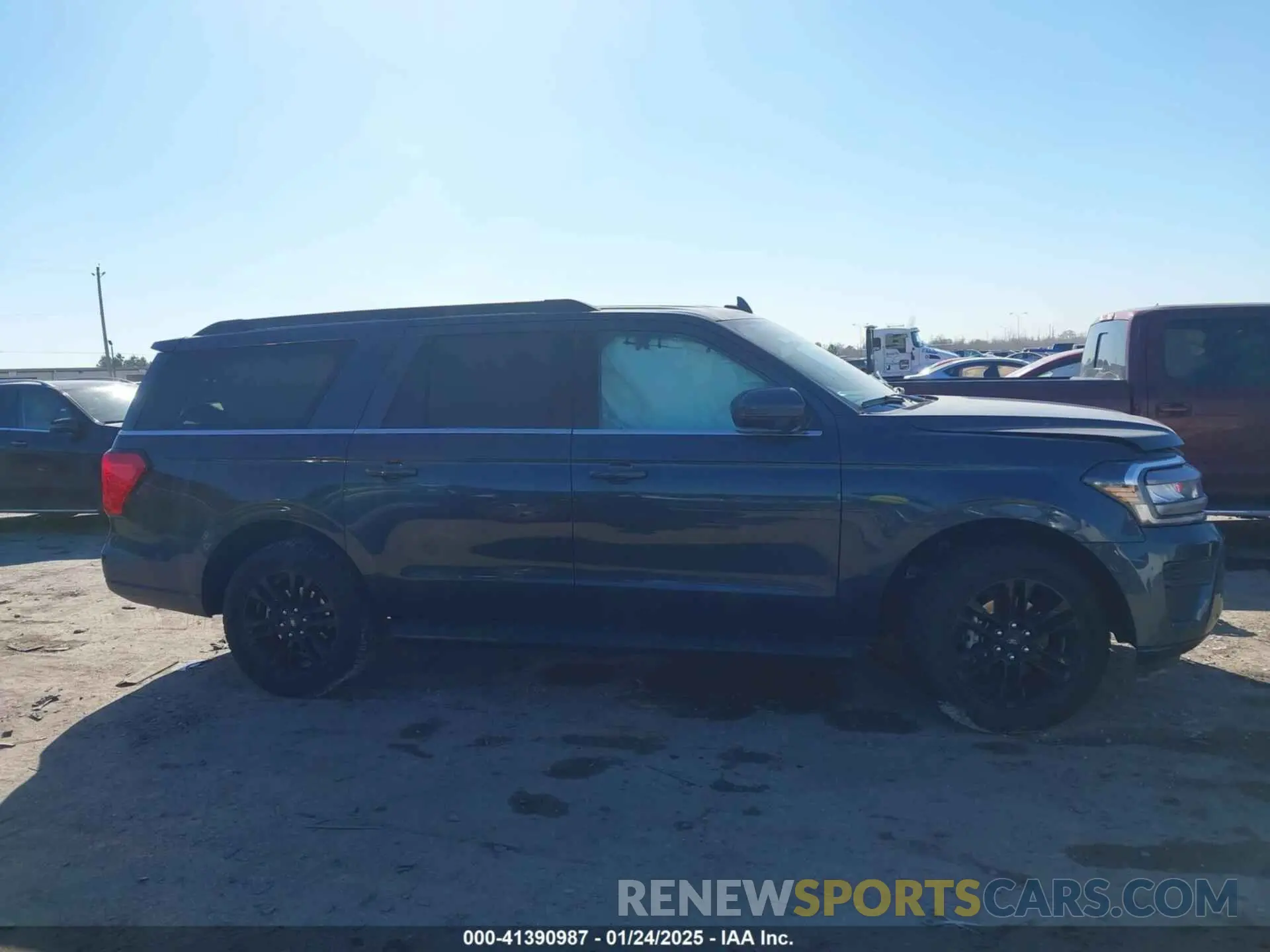 13 fotografías del automóvil dañado 1FMJK1H87REA31577 FORD EXPEDITION 2024