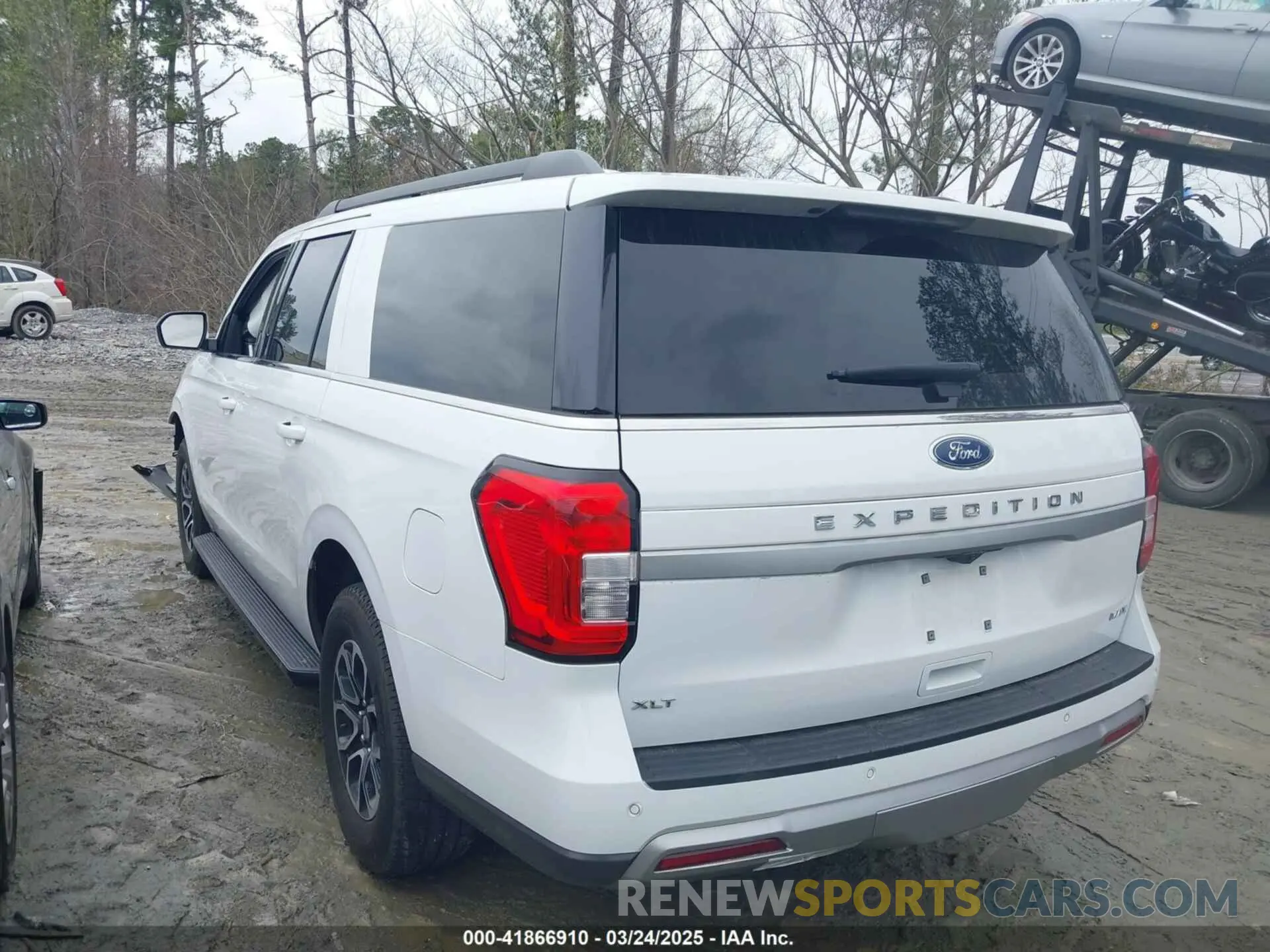 14 fotografías del automóvil dañado 1FMJK1J83REA30890 FORD EXPEDITION 2024