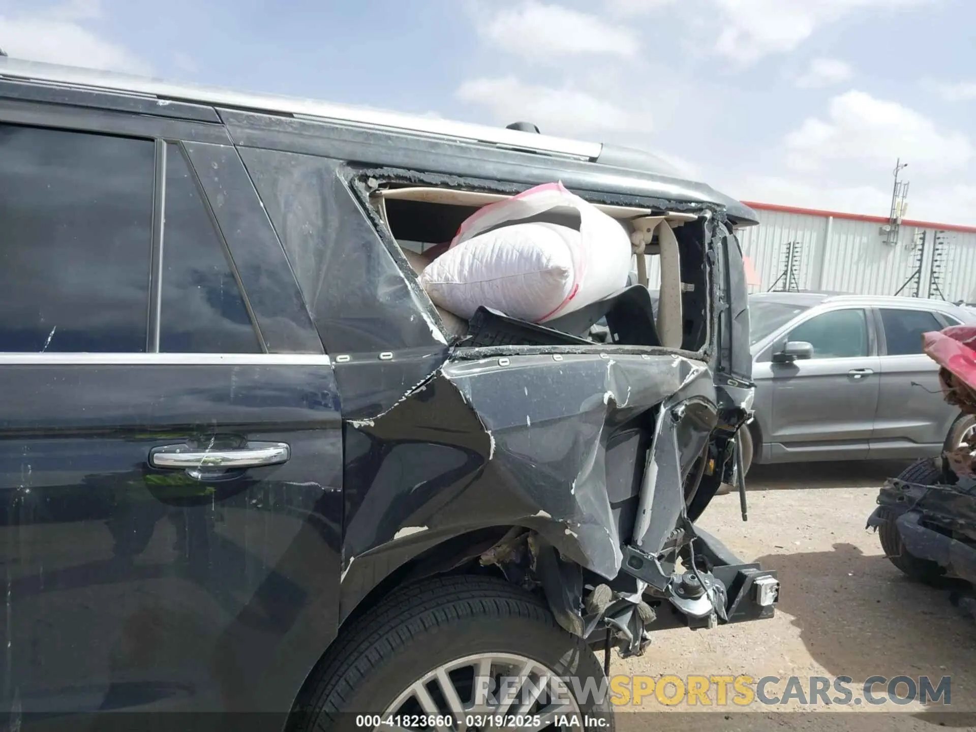 6 fotografías del automóvil dañado 1FMJK1K80REB13840 FORD EXPEDITION 2024