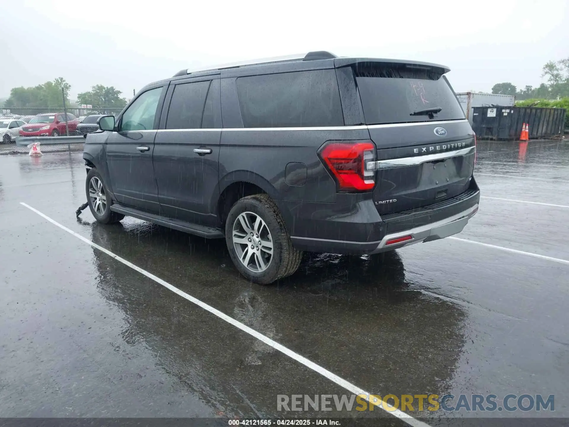 3 fotografías del automóvil dañado 1FMJK1K82REA57688 FORD EXPEDITION 2024