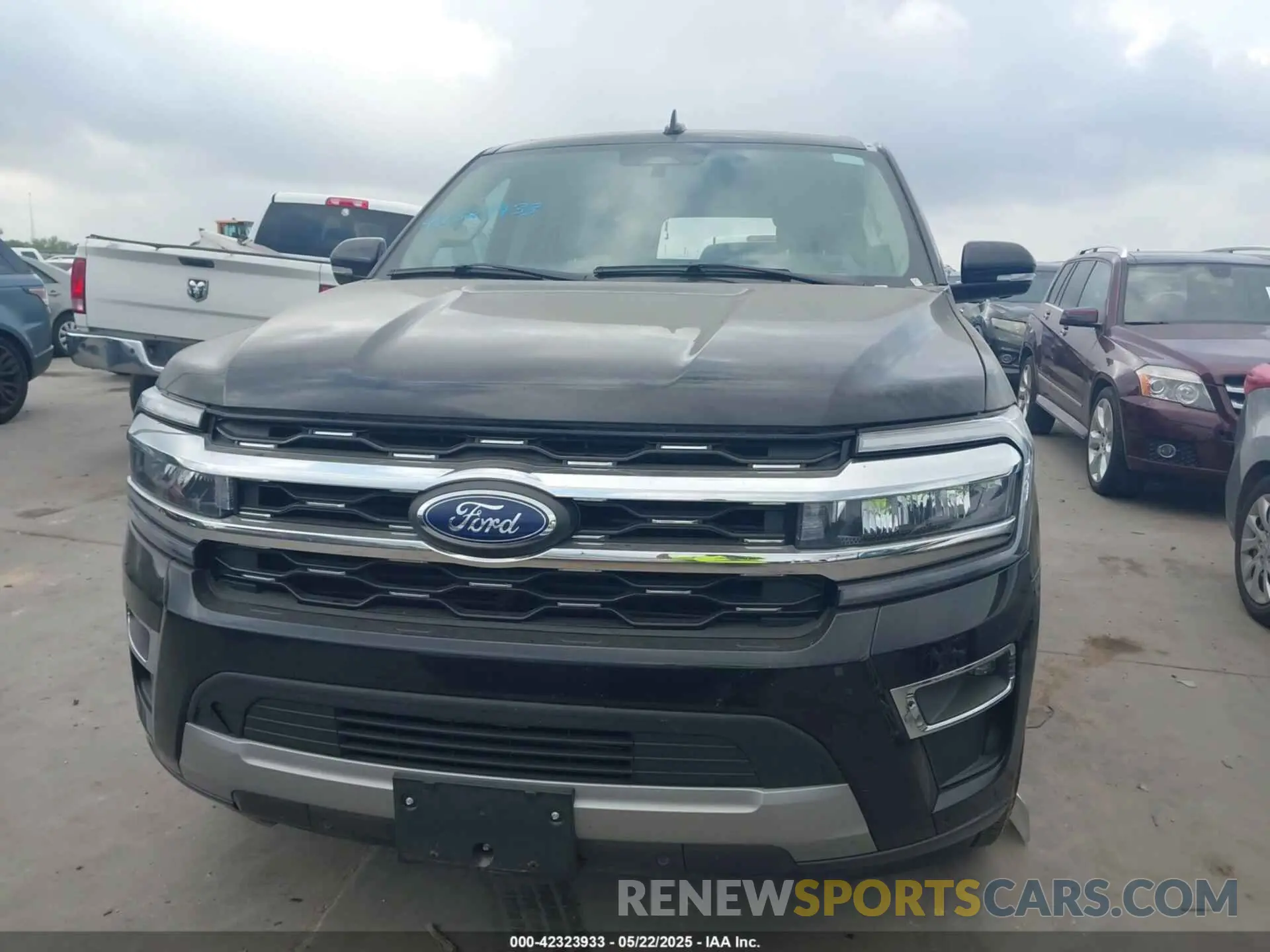 12 fotografías del automóvil dañado 1FMJK1K85REA27570 FORD EXPEDITION 2024