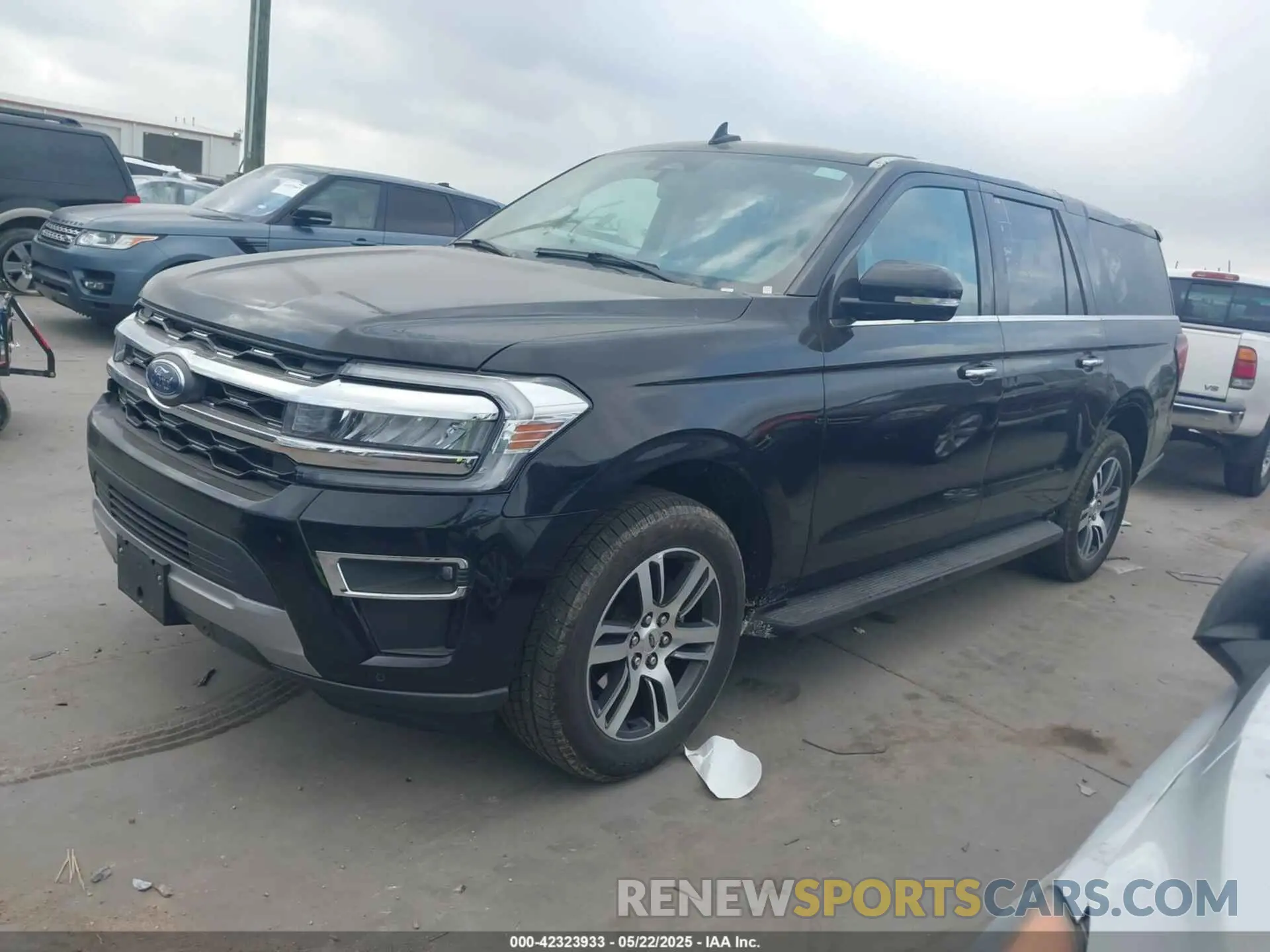 2 fotografías del automóvil dañado 1FMJK1K85REA27570 FORD EXPEDITION 2024