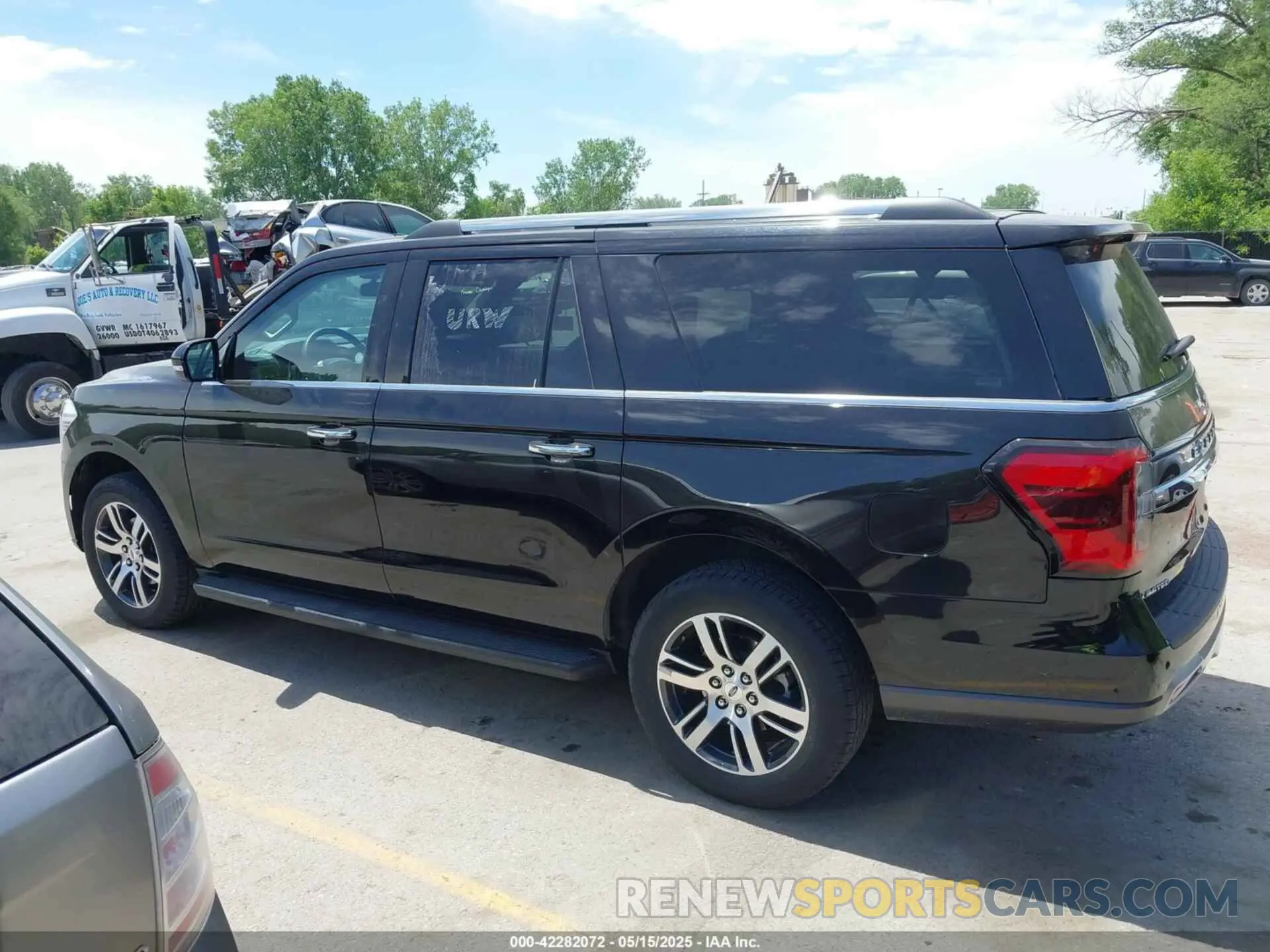 14 fotografías del automóvil dañado 1FMJK1K88REA28745 FORD EXPEDITION 2024