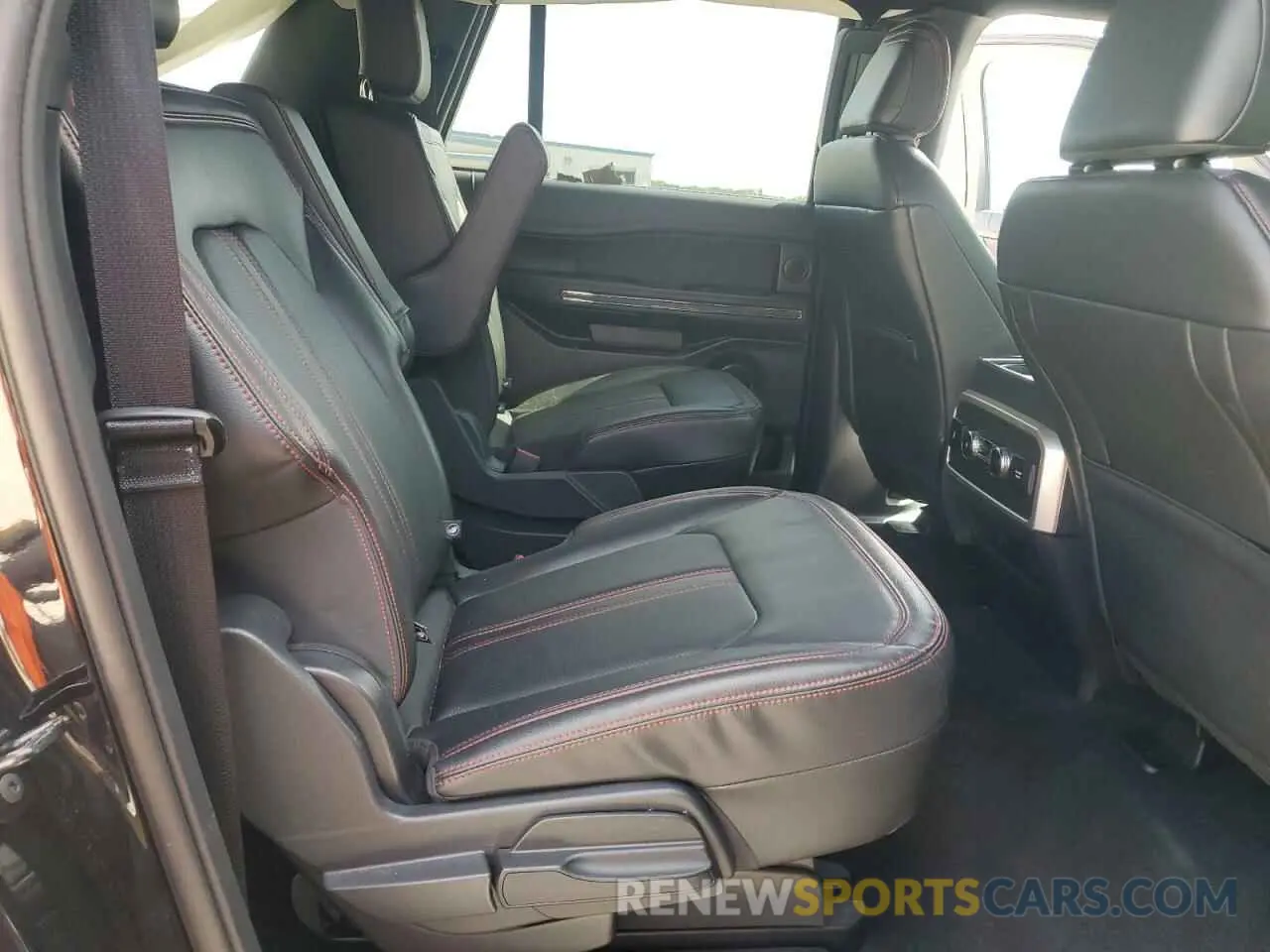 11 fotografías del automóvil dañado 1FMJK2A83REB14942 FORD EXPEDITION 2024