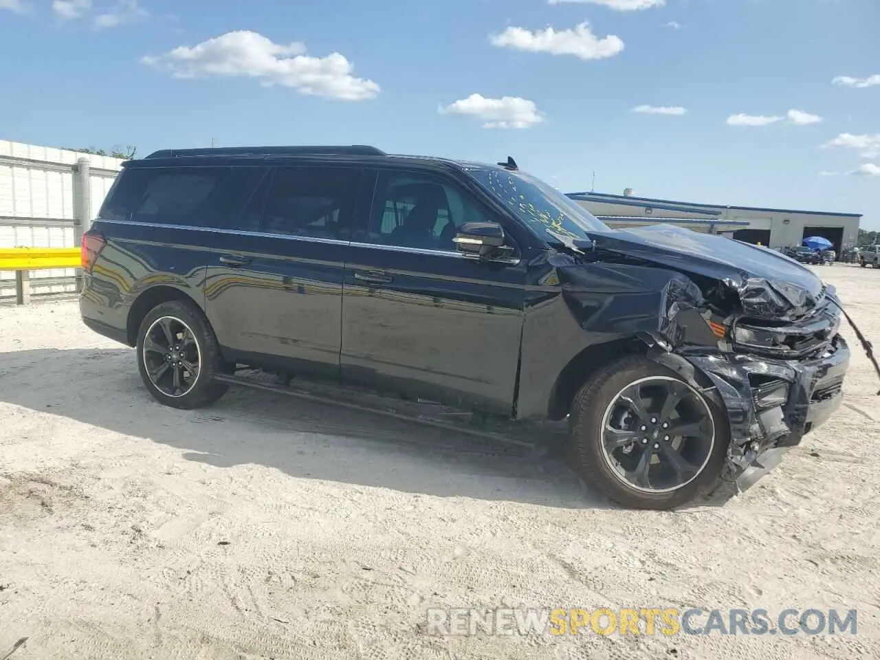 4 fotografías del automóvil dañado 1FMJK2A83REB14942 FORD EXPEDITION 2024