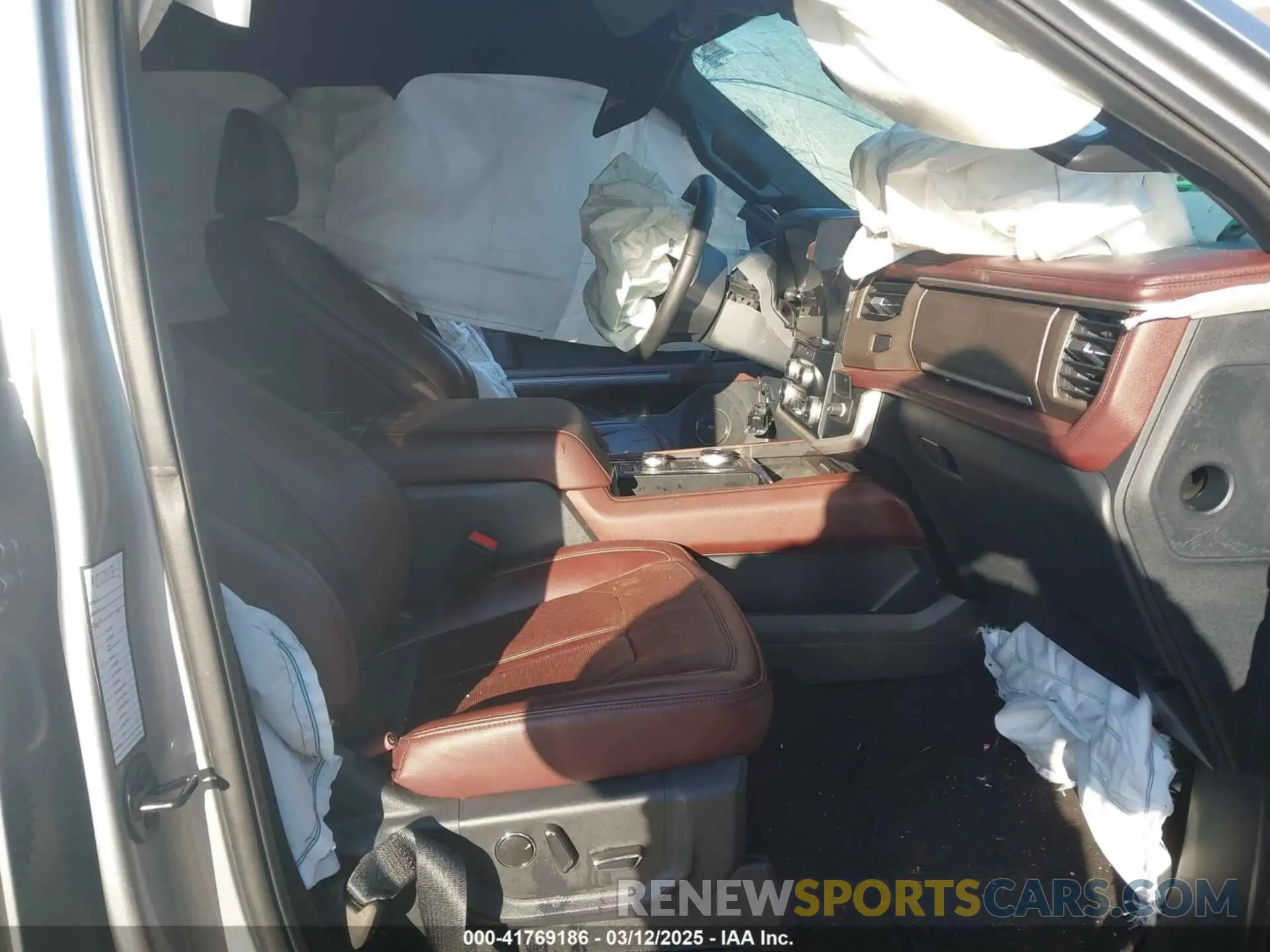 5 fotografías del automóvil dañado 1FMJK2A89REA38160 FORD EXPEDITION 2024