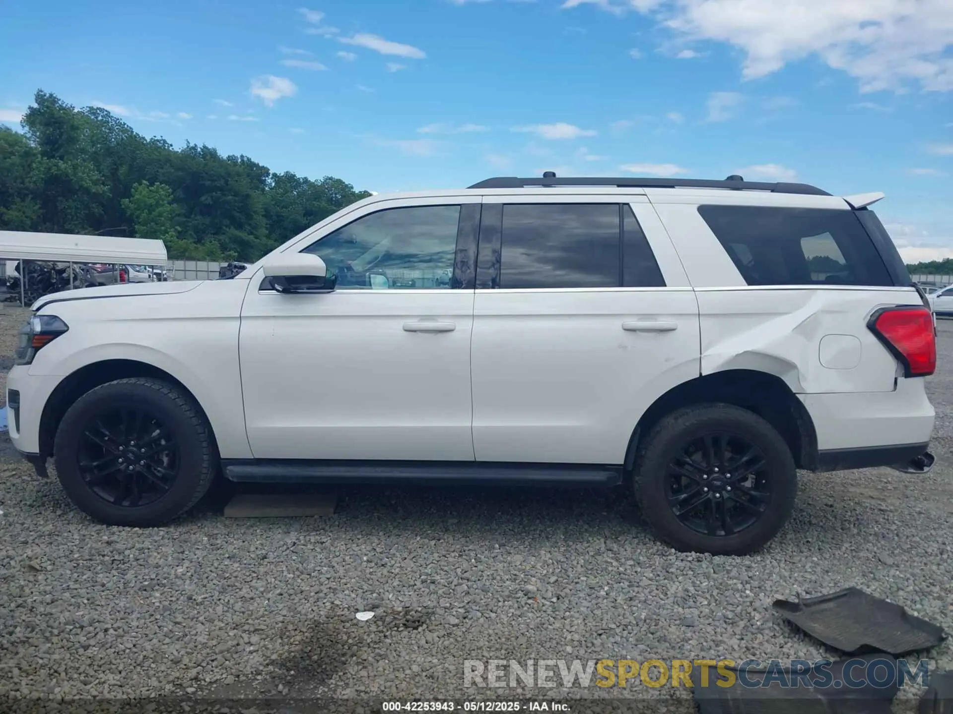 14 fotografías del automóvil dañado 1FMJU1H87REA59678 FORD EXPEDITION 2024