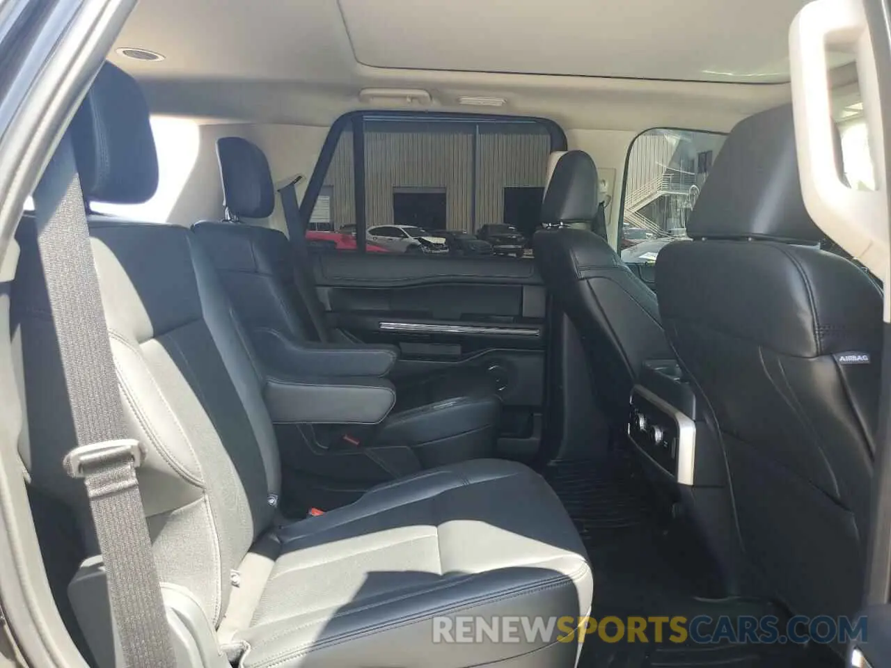 11 fotografías del automóvil dañado 1FMJU1H88REA96240 FORD EXPEDITION 2024