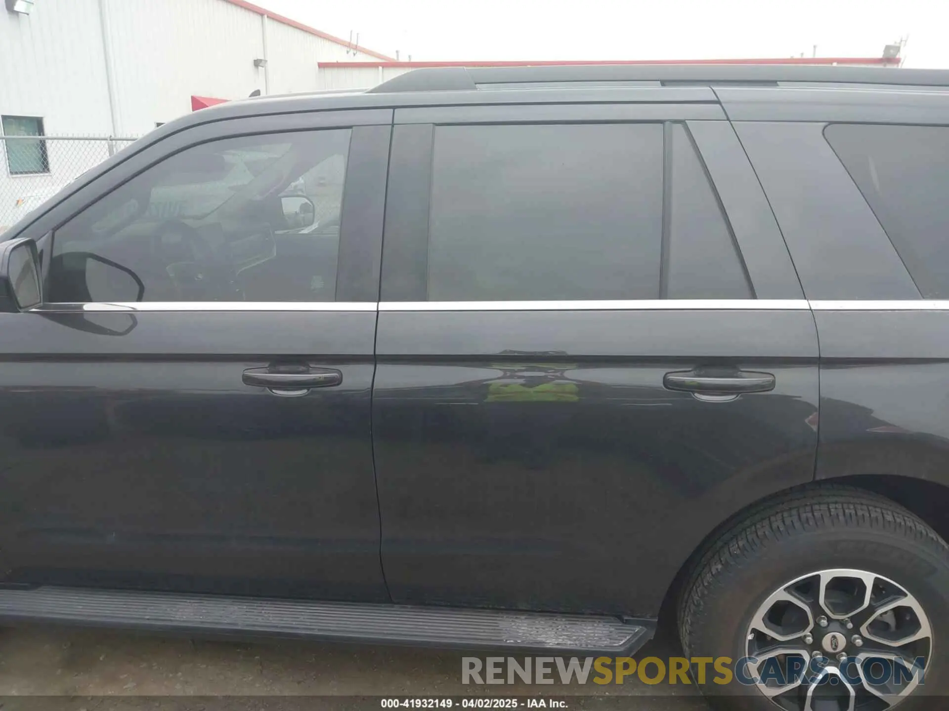 14 fotografías del automóvil dañado 1FMJU1J81REA43051 FORD EXPEDITION 2024