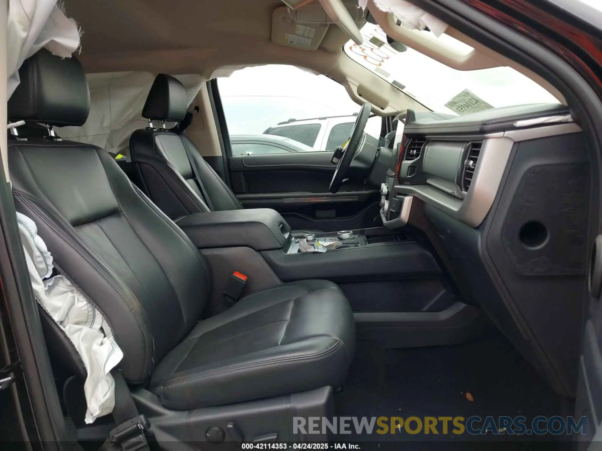5 fotografías del automóvil dañado 1FMJU1J8XREA41234 FORD EXPEDITION 2024