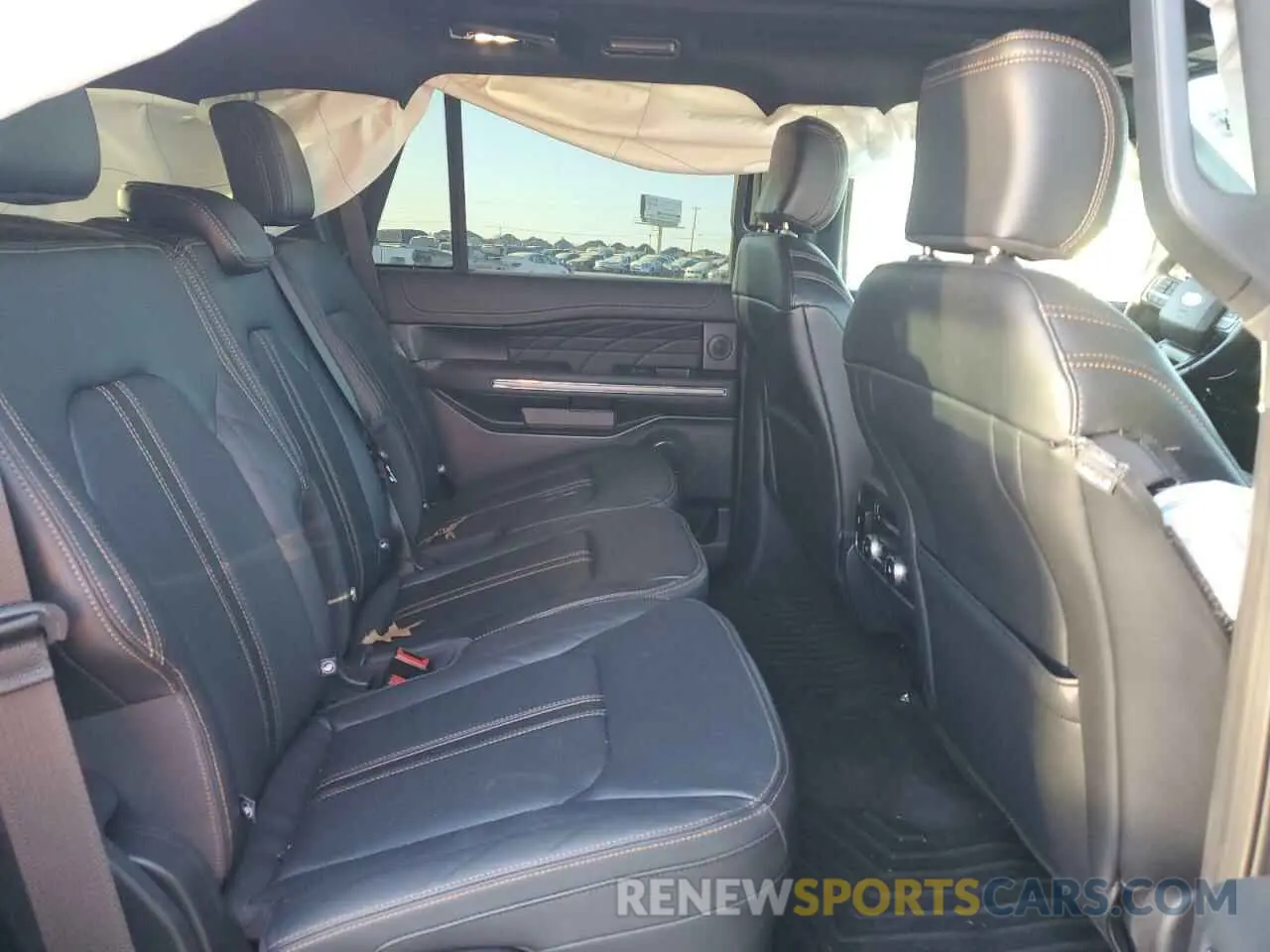 11 fotografías del automóvil dañado 1FMJU1M83REA09916 FORD EXPEDITION 2024