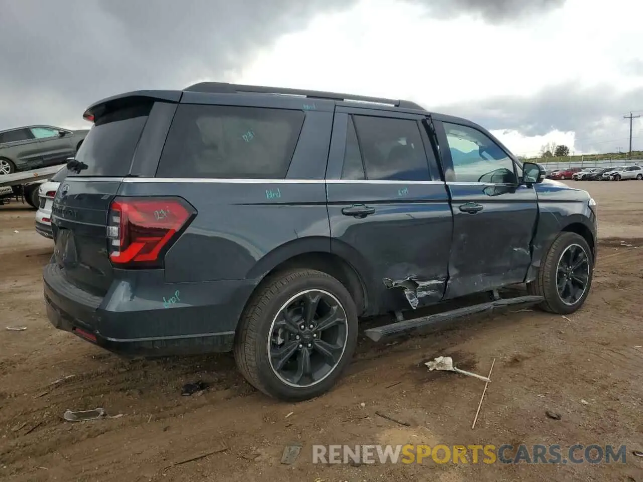 3 fotografías del automóvil dañado 1FMJU2A81REA82227 FORD EXPEDITION 2024