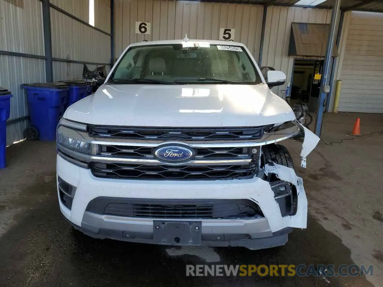 5 fotografías del automóvil dañado 1FMJU2A88REA61472 FORD EXPEDITION 2024