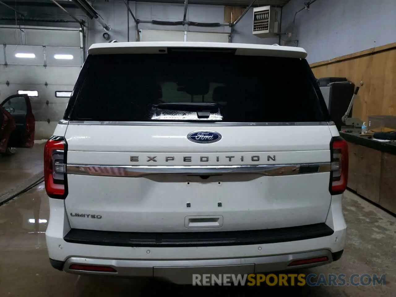 6 fotografías del automóvil dañado 1FMJU2A8XREA65801 FORD EXPEDITION 2024