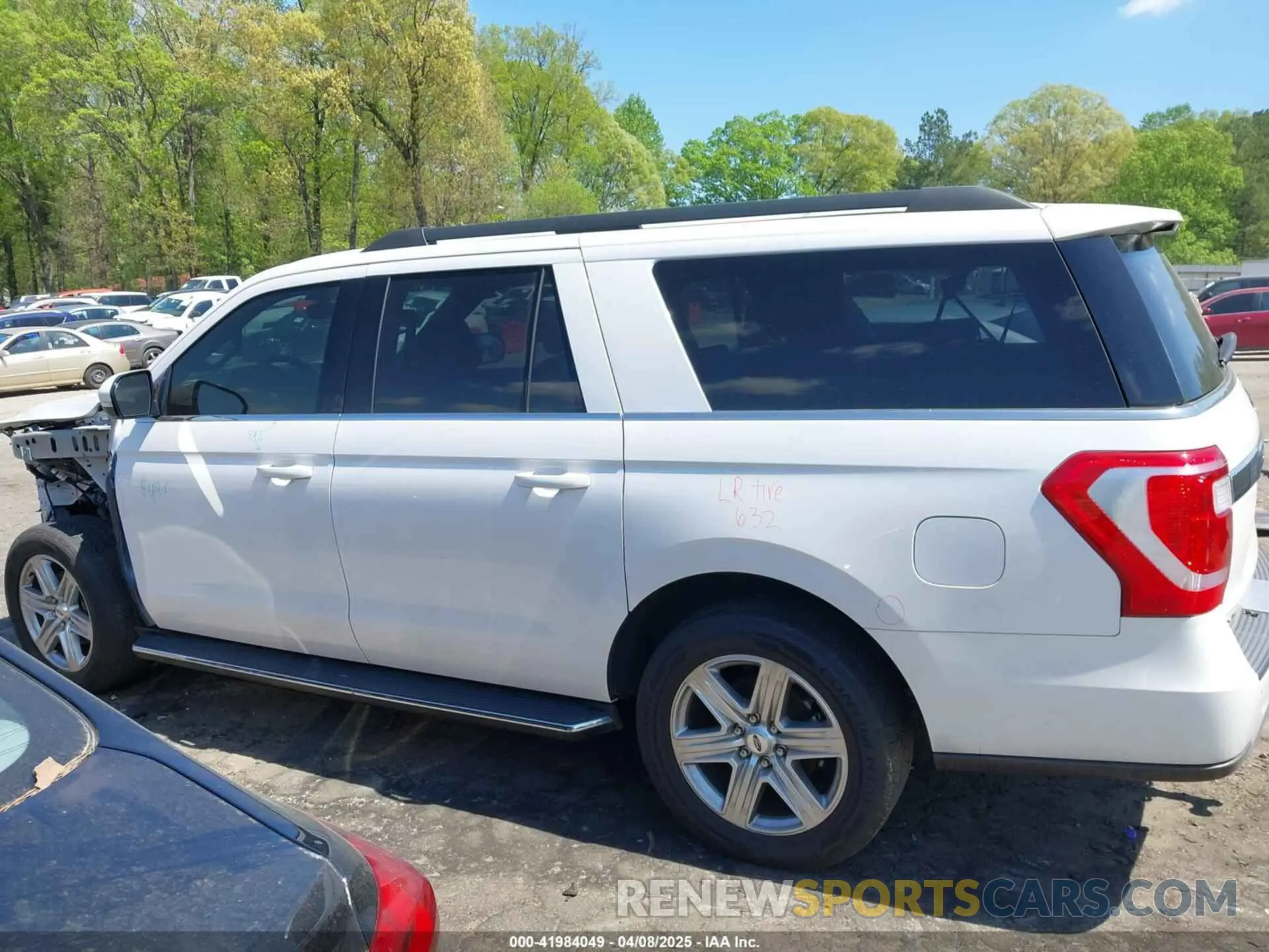 14 fotografías del automóvil dañado 1FMJK1HT8KEA16094 FORD EXPEDITION MAX 2019