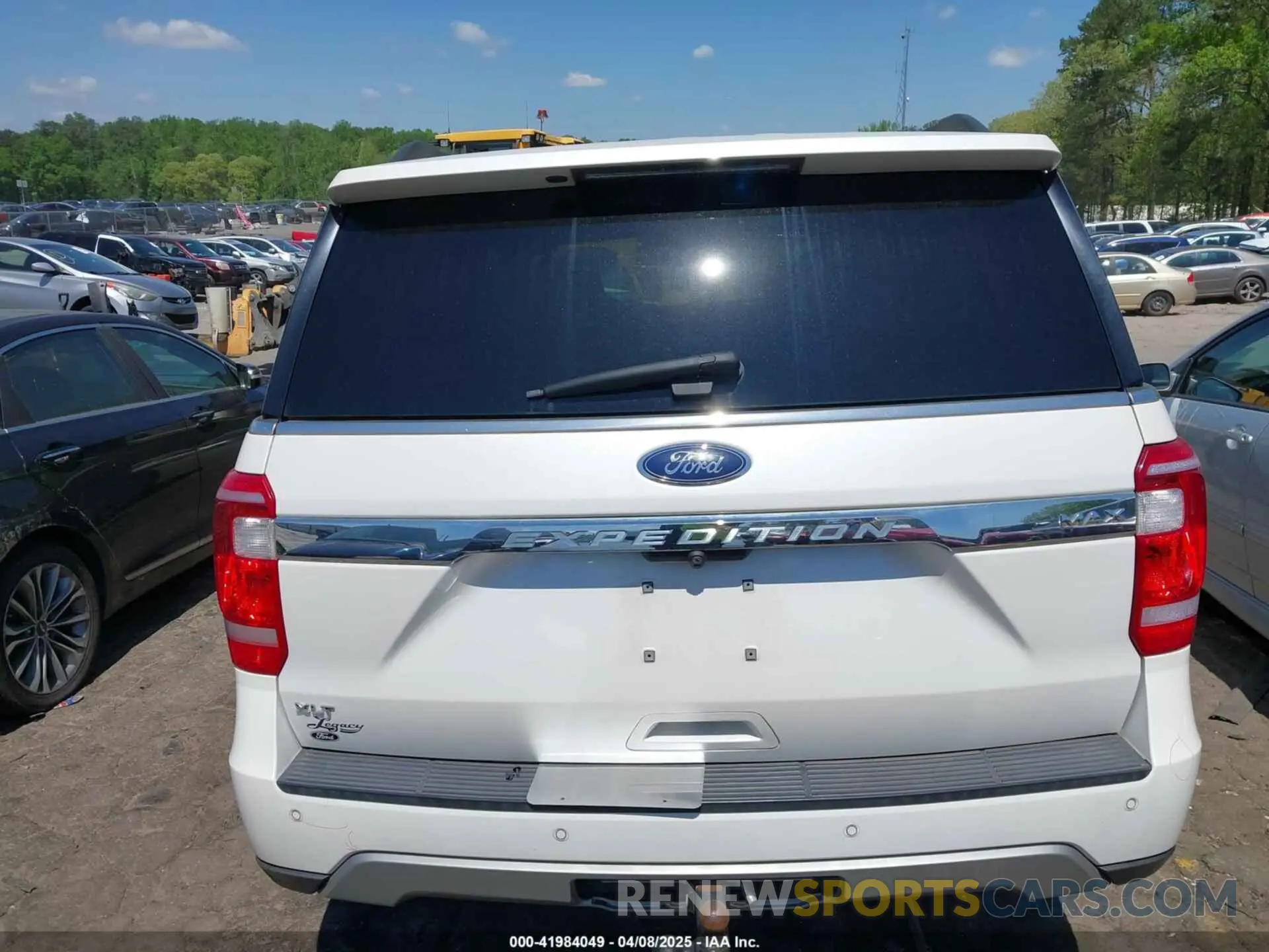 16 fotografías del automóvil dañado 1FMJK1HT8KEA16094 FORD EXPEDITION MAX 2019