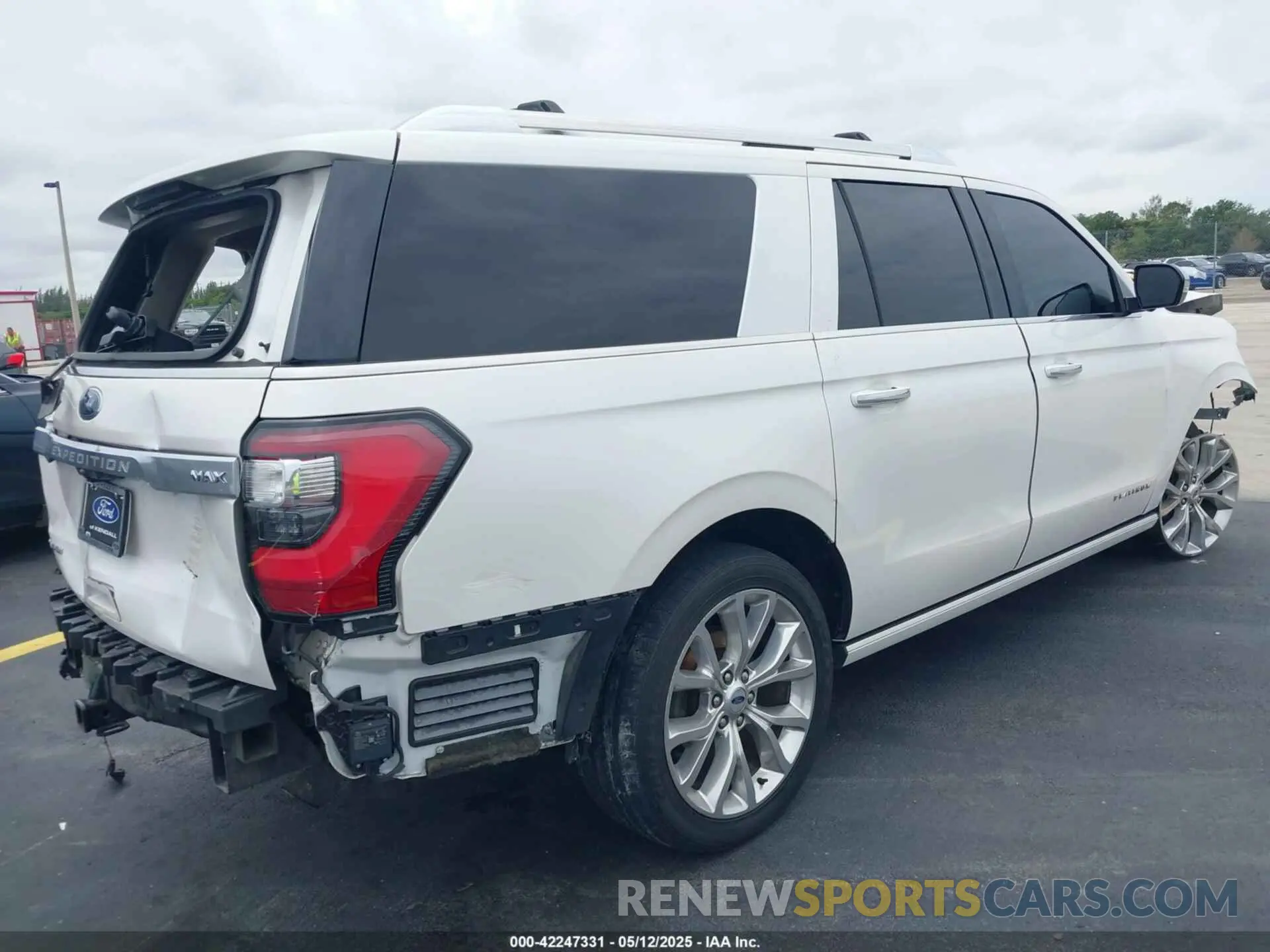 4 fotografías del automóvil dañado 1FMJK1LT3KEA56753 FORD EXPEDITION MAX 2019