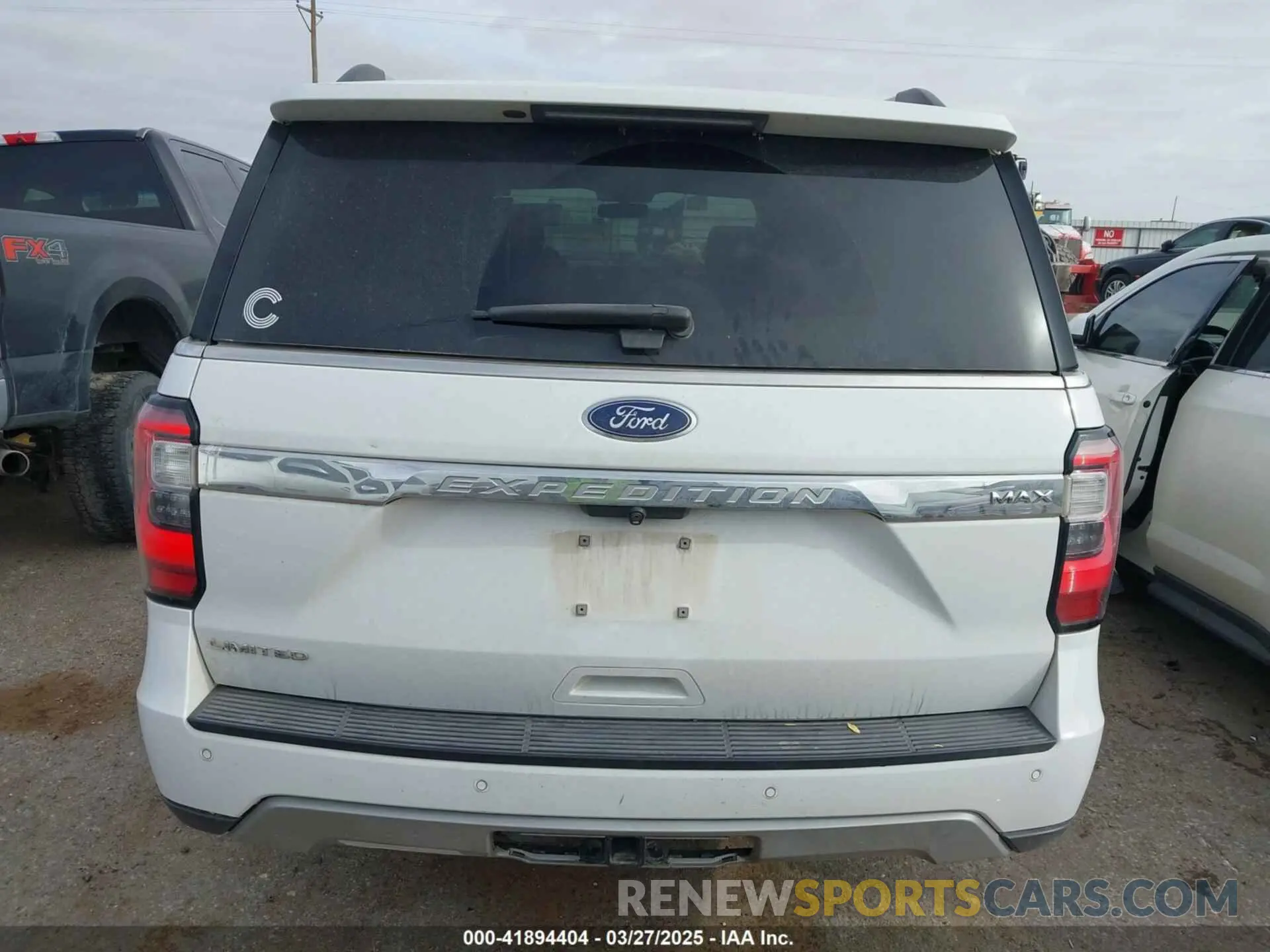 16 fotografías del automóvil dañado 1FMJK2AT1KEA19158 FORD EXPEDITION MAX 2019