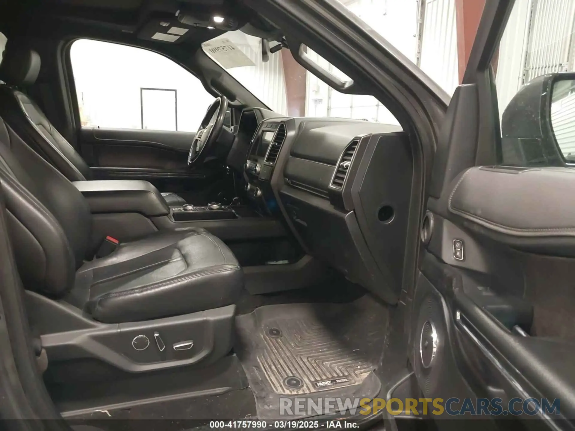 5 fotografías del automóvil dañado 1FMJK2AT5KEA32494 FORD EXPEDITION MAX 2019