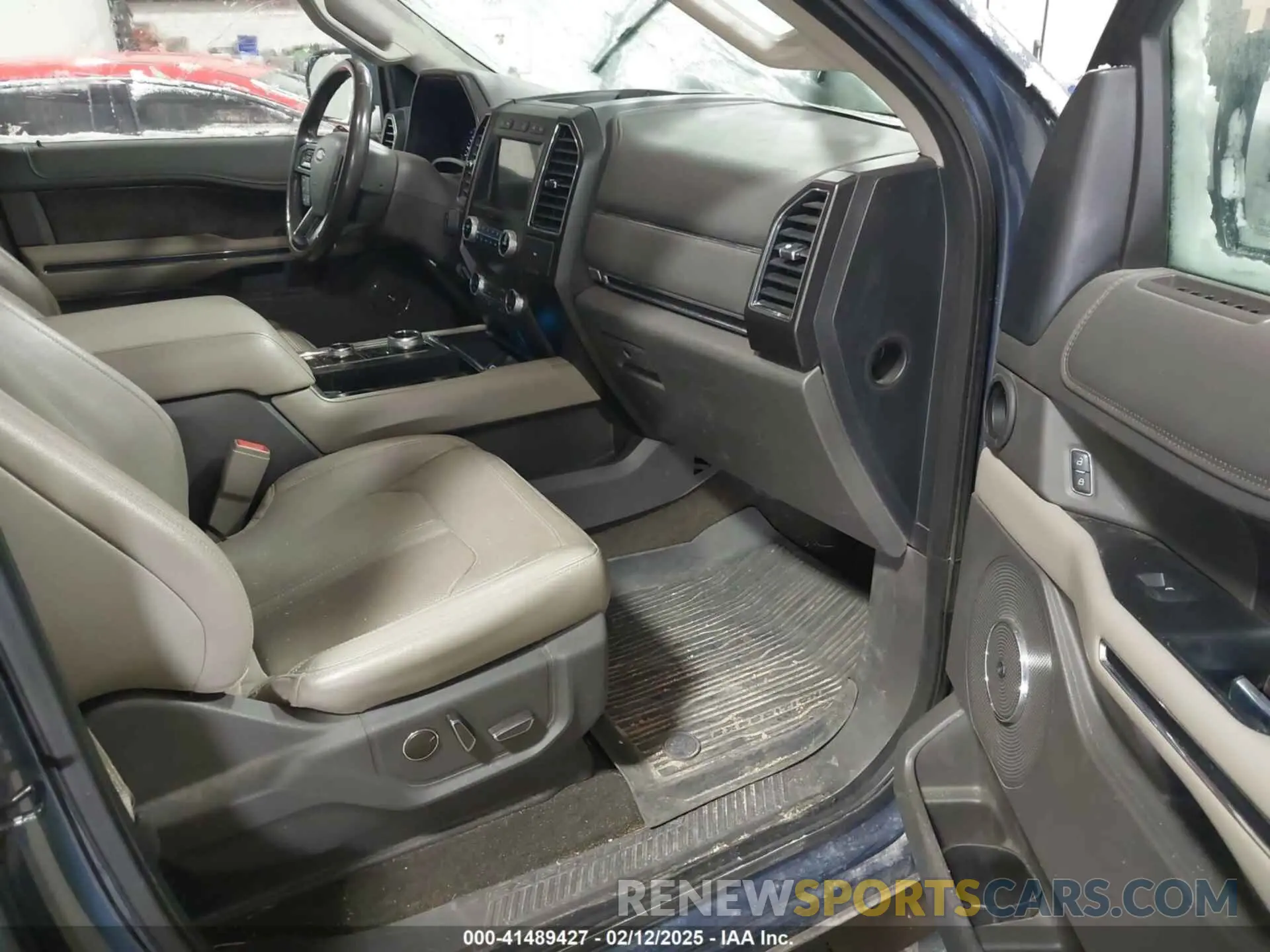 5 fotografías del automóvil dañado 1FMJK2AT5KEA52552 FORD EXPEDITION MAX 2019