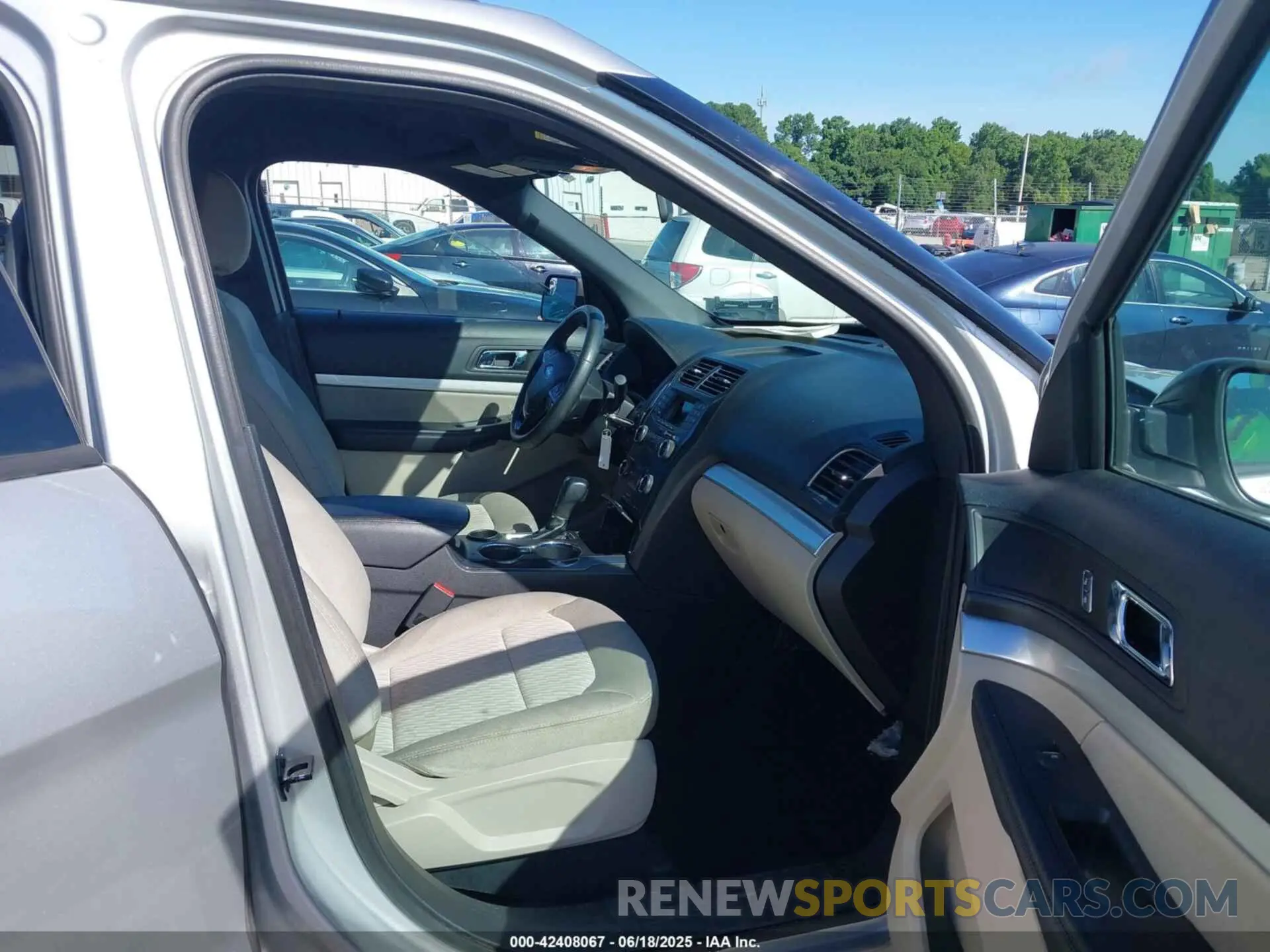5 fotografías del automóvil dañado 1FM5K7B80KGA18578 FORD EXPLORER 2019