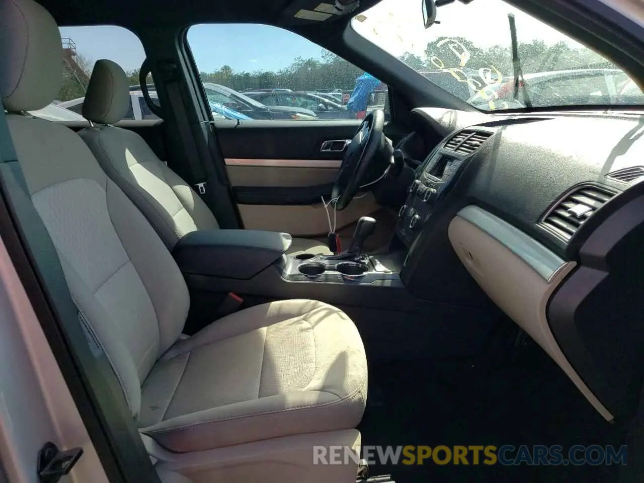 5 fotografías del automóvil dañado 1FM5K7B89KGA45004 FORD EXPLORER 2019