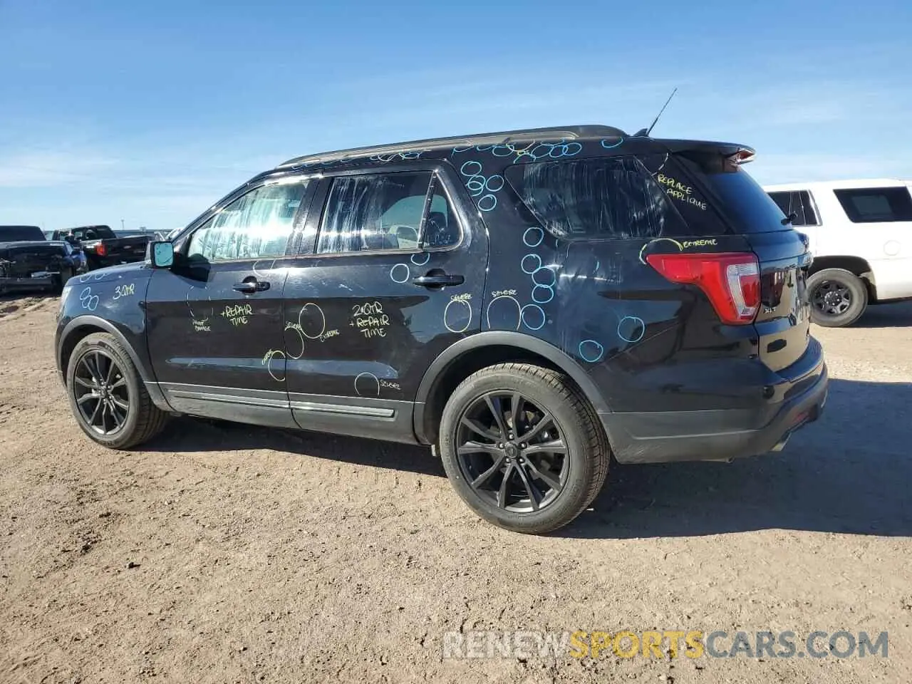 2 fotografías del automóvil dañado 1FM5K7D80KGA95979 FORD EXPLORER 2019