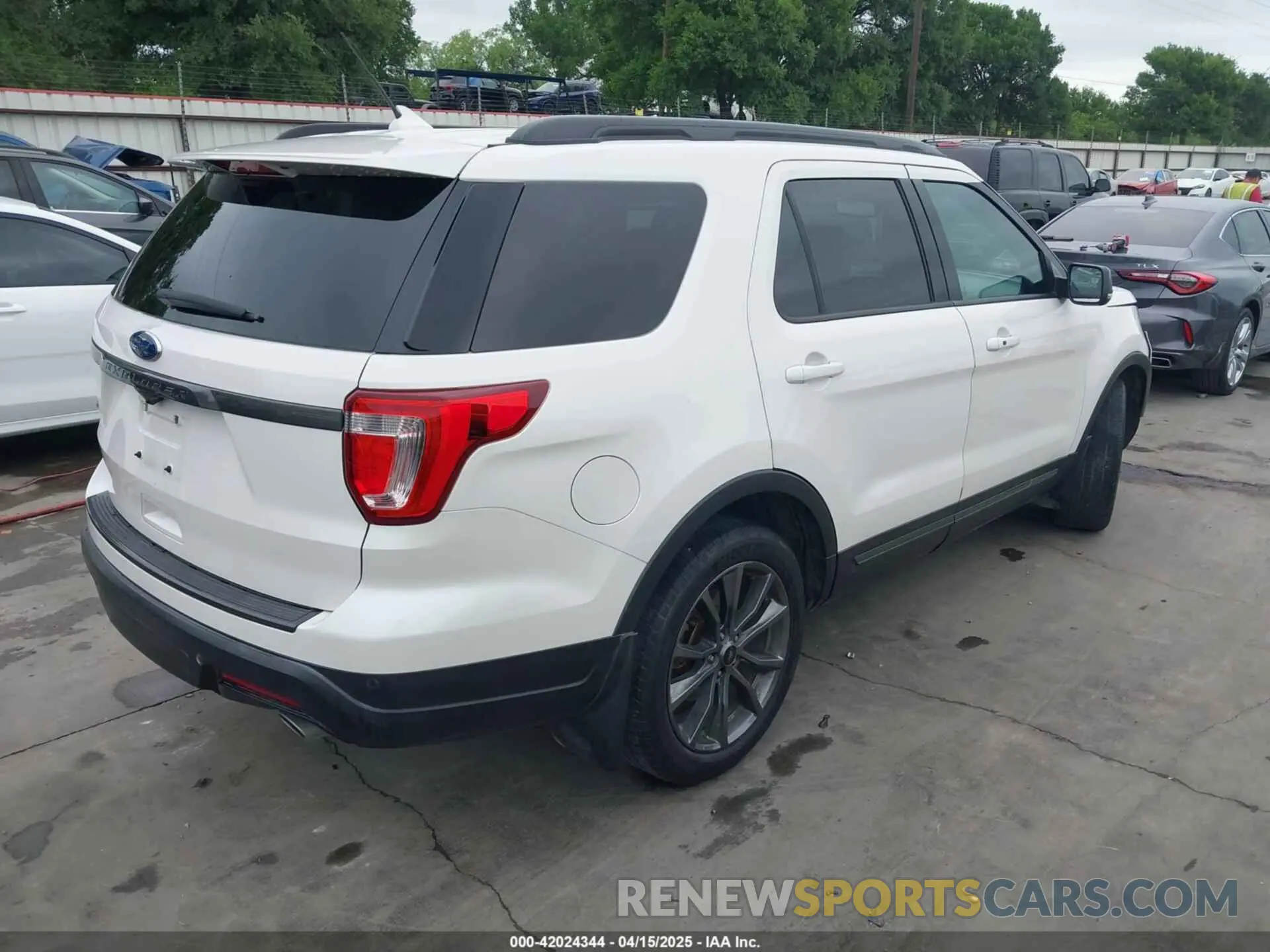 4 fotografías del automóvil dañado 1FM5K7D87KGA09776 FORD EXPLORER 2019