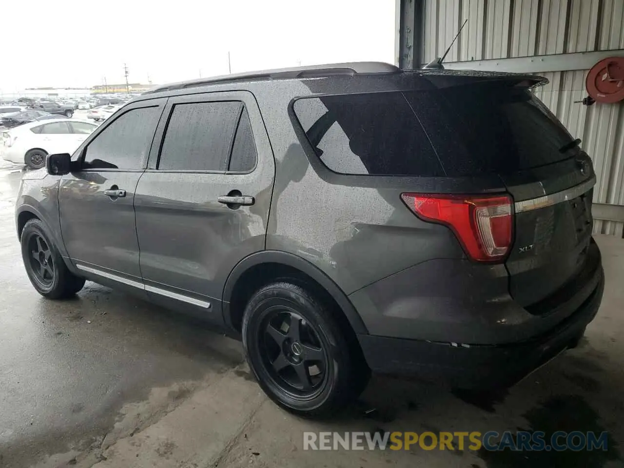 2 fotografías del automóvil dañado 1FM5K7D88KGA52040 FORD EXPLORER 2019