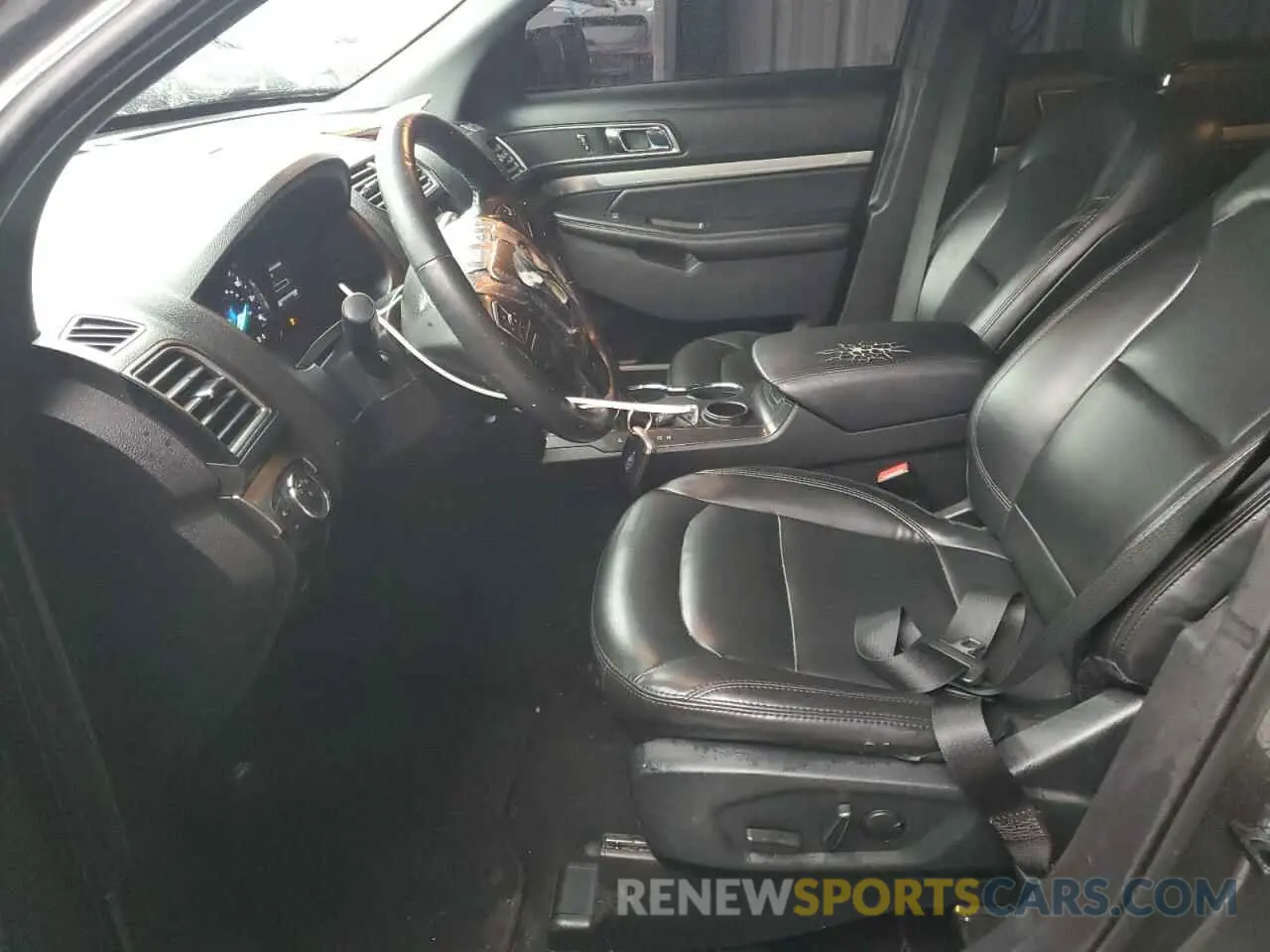 7 fotografías del automóvil dañado 1FM5K7D88KGA52040 FORD EXPLORER 2019