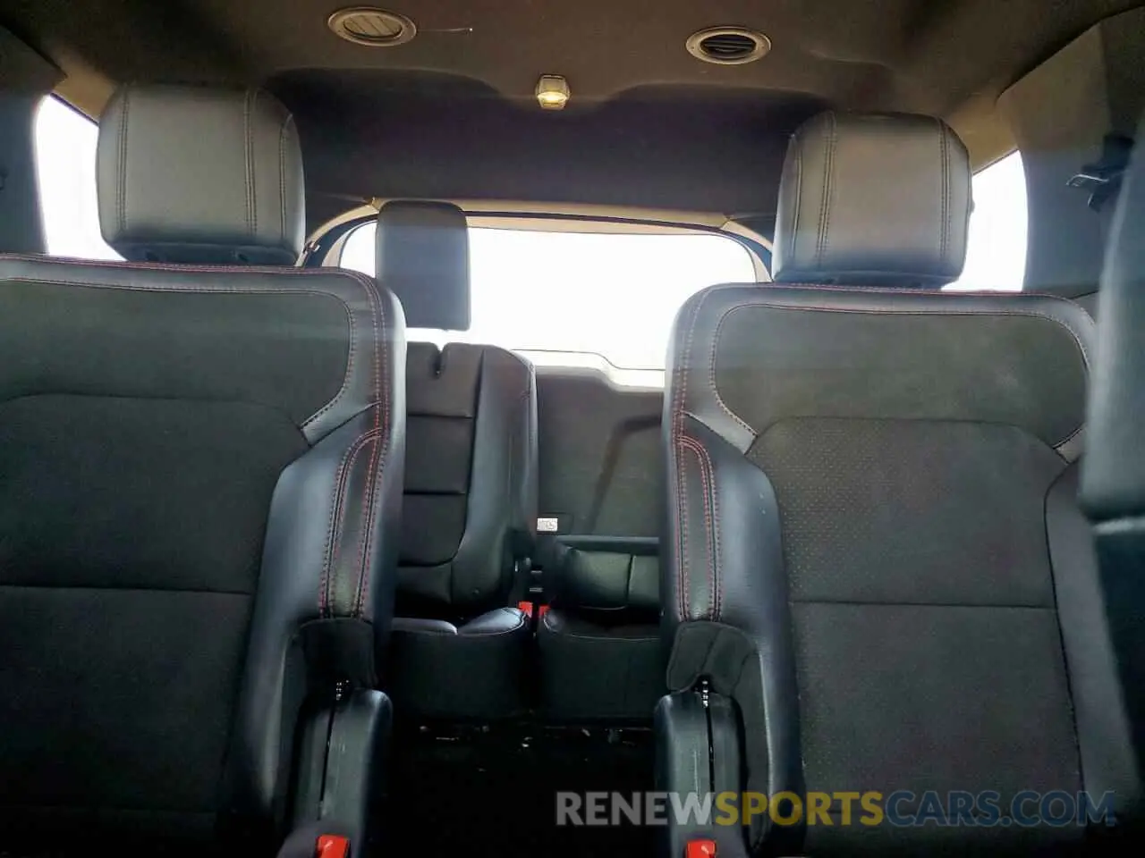 10 fotografías del automóvil dañado 1FM5K7D88KGB38125 FORD EXPLORER 2019