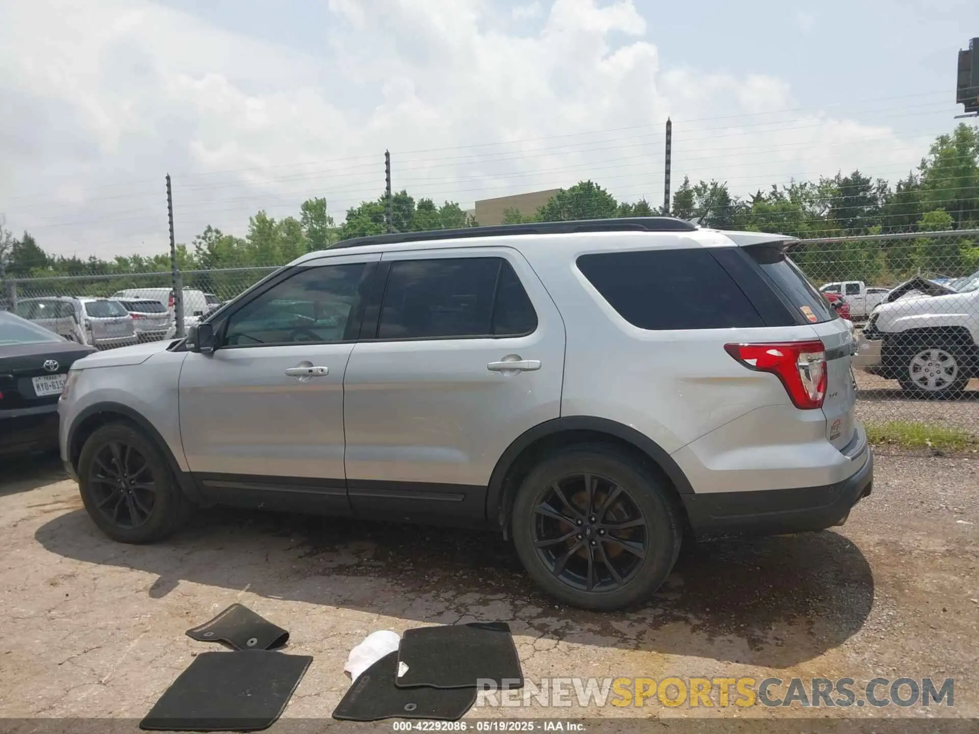 14 fotografías del automóvil dañado 1FM5K7D8XKGA08413 FORD EXPLORER 2019
