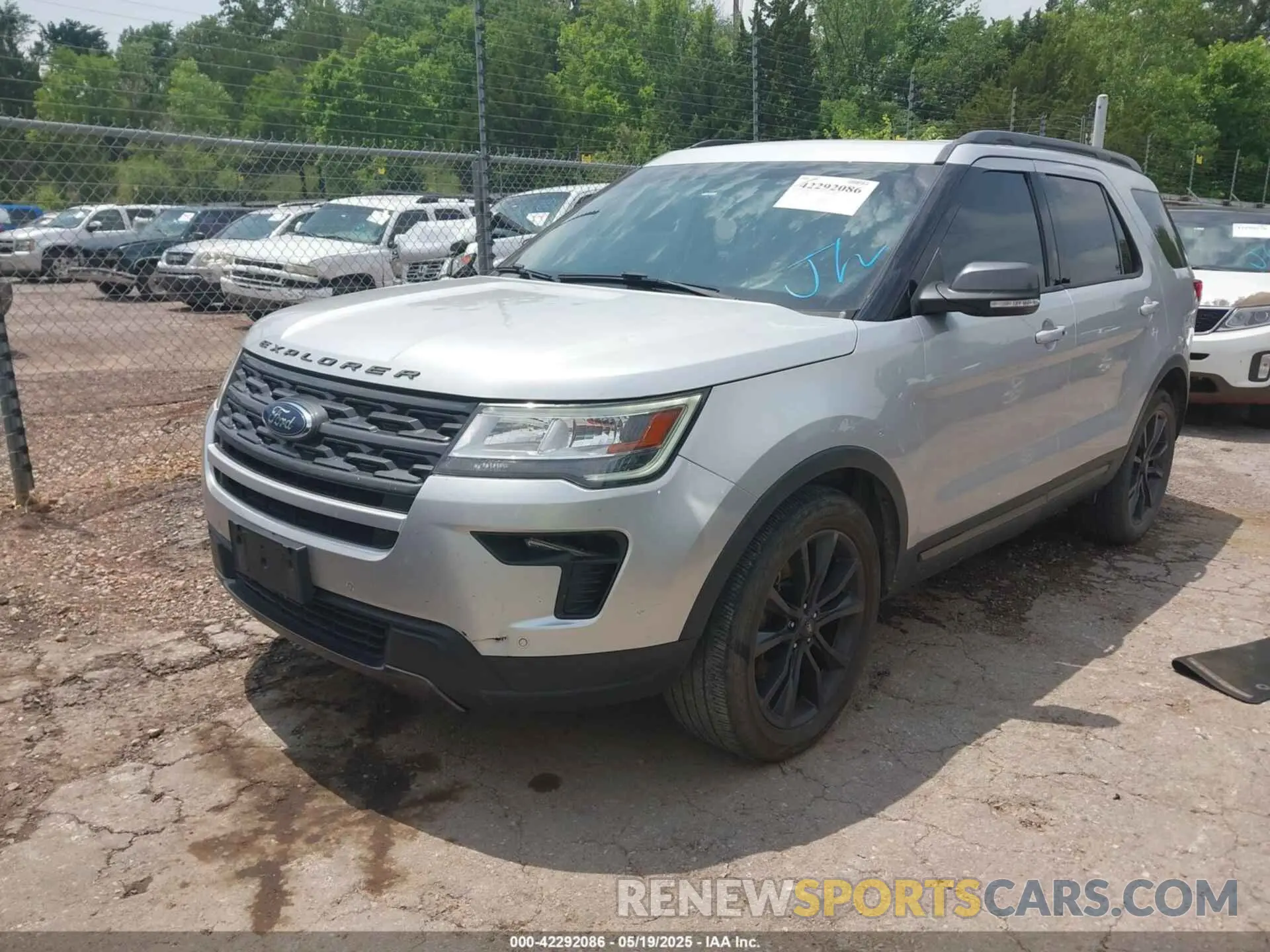 2 fotografías del automóvil dañado 1FM5K7D8XKGA08413 FORD EXPLORER 2019
