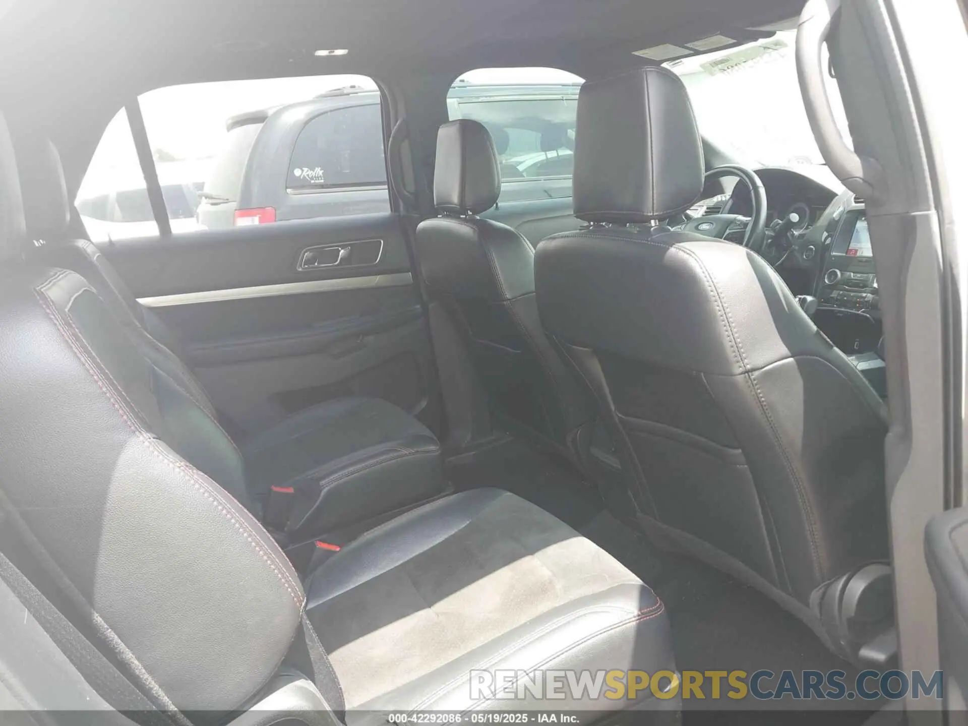 8 fotografías del automóvil dañado 1FM5K7D8XKGA08413 FORD EXPLORER 2019