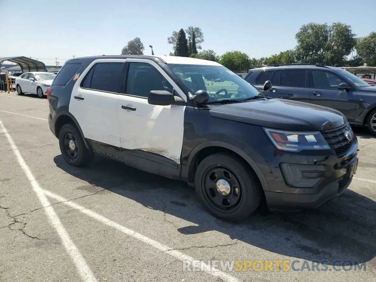 4 fotografías del automóvil dañado 1FM5K8AR0KGB23573 FORD EXPLORER 2019
