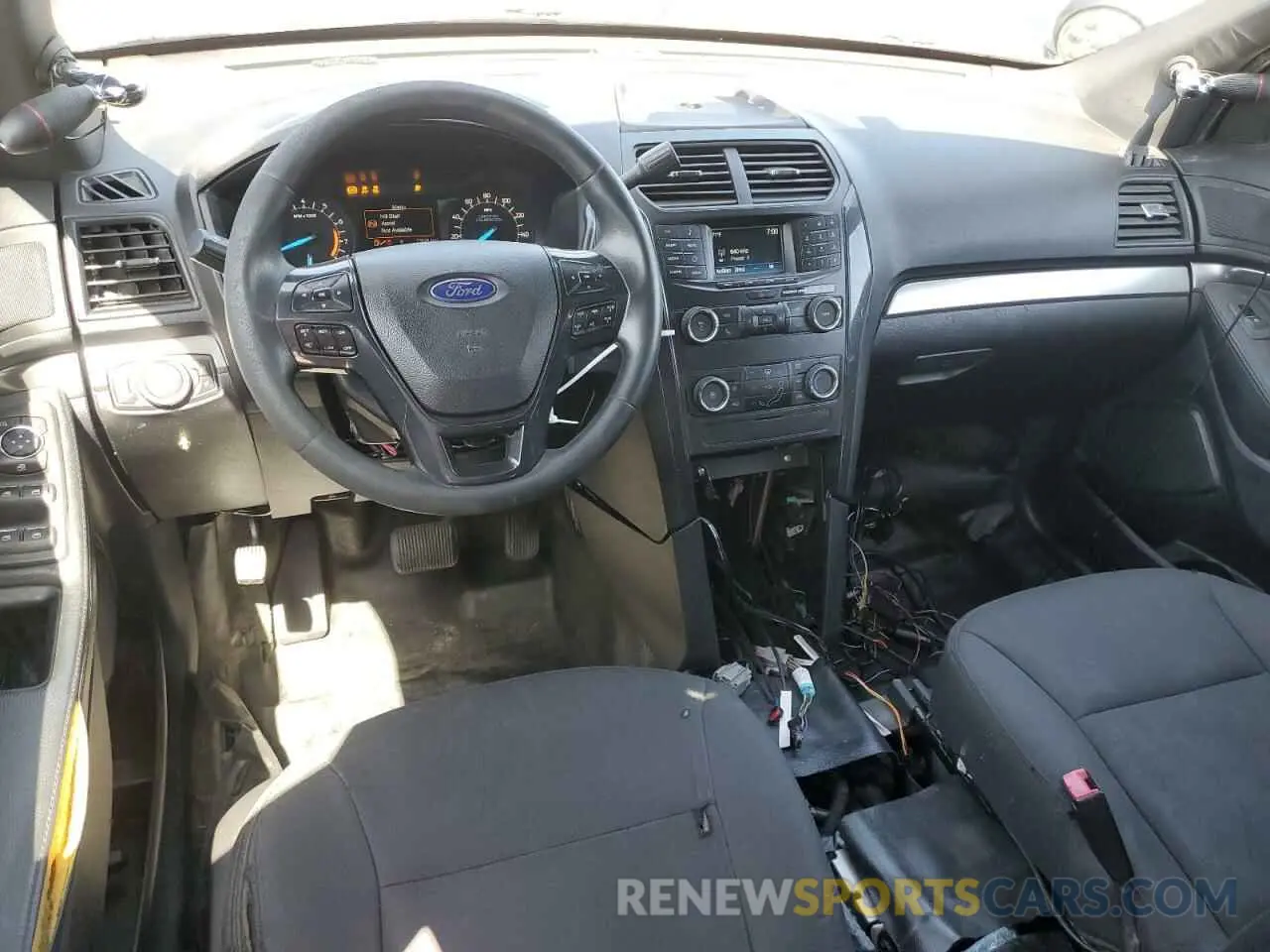8 fotografías del automóvil dañado 1FM5K8AR0KGB23573 FORD EXPLORER 2019