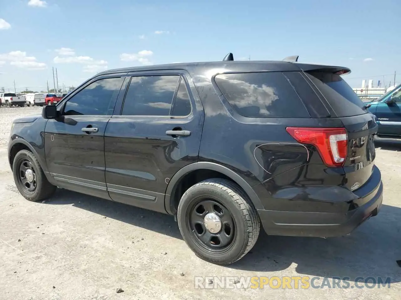2 fotografías del automóvil dañado 1FM5K8AR8KGB23482 FORD EXPLORER 2019