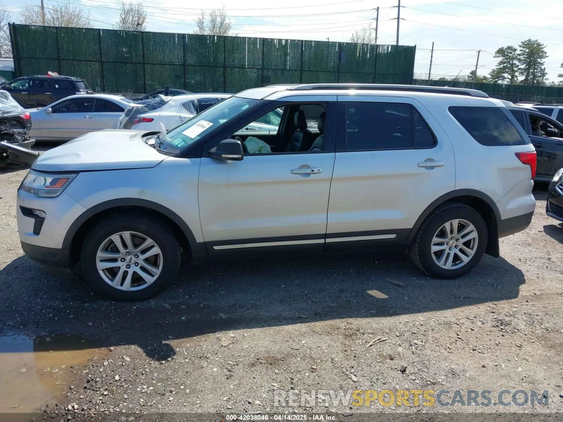 14 fotografías del automóvil dañado 1FM5K8D80KGA99889 FORD EXPLORER 2019