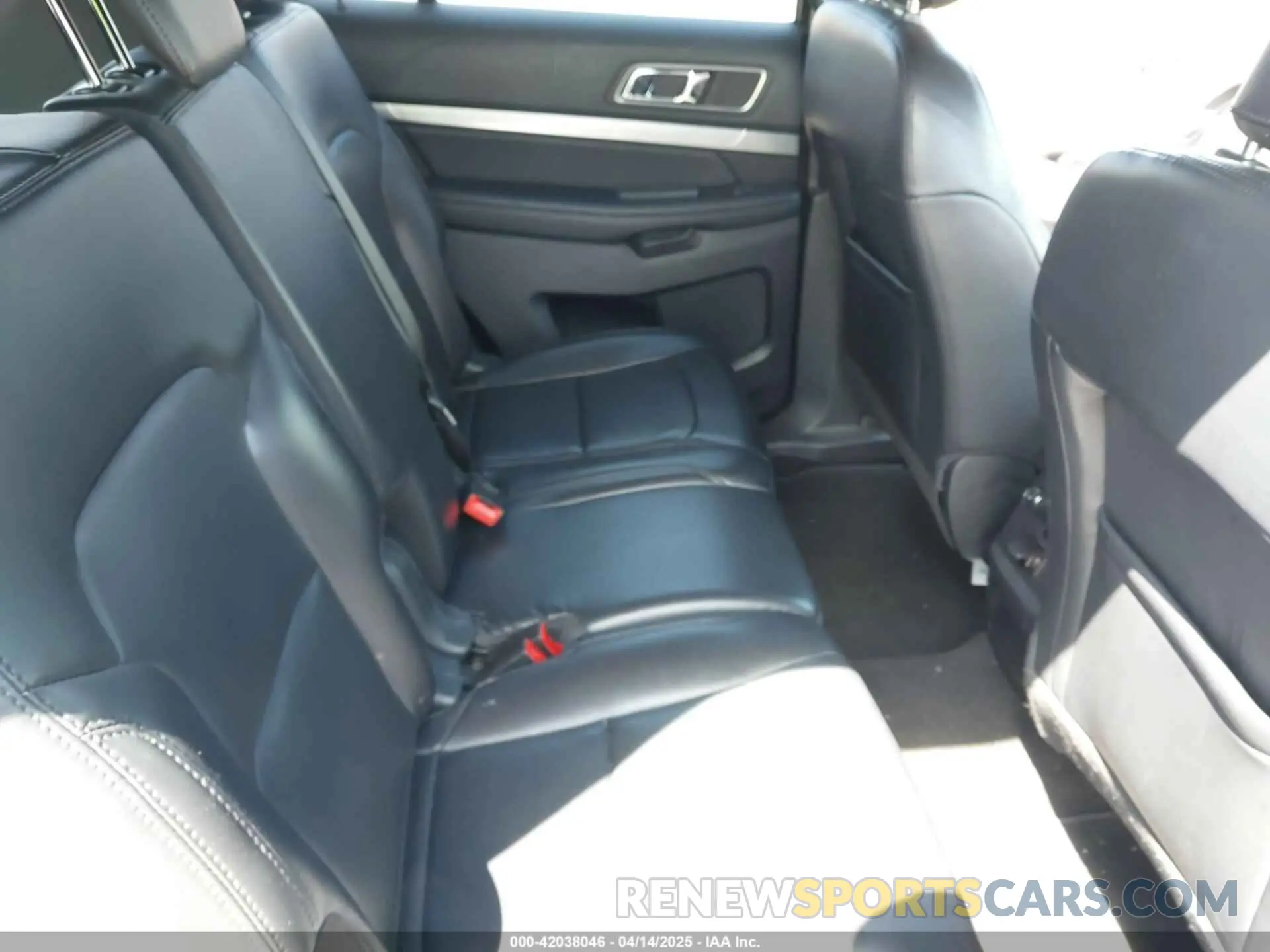8 fotografías del automóvil dañado 1FM5K8D80KGA99889 FORD EXPLORER 2019