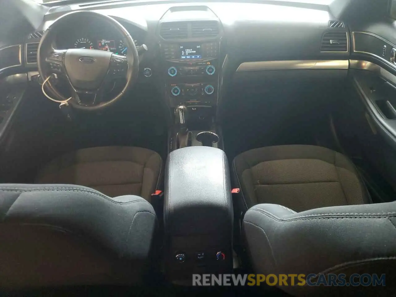 8 fotografías del automóvil dañado 1FM5K8D81KGB04775 FORD EXPLORER 2019