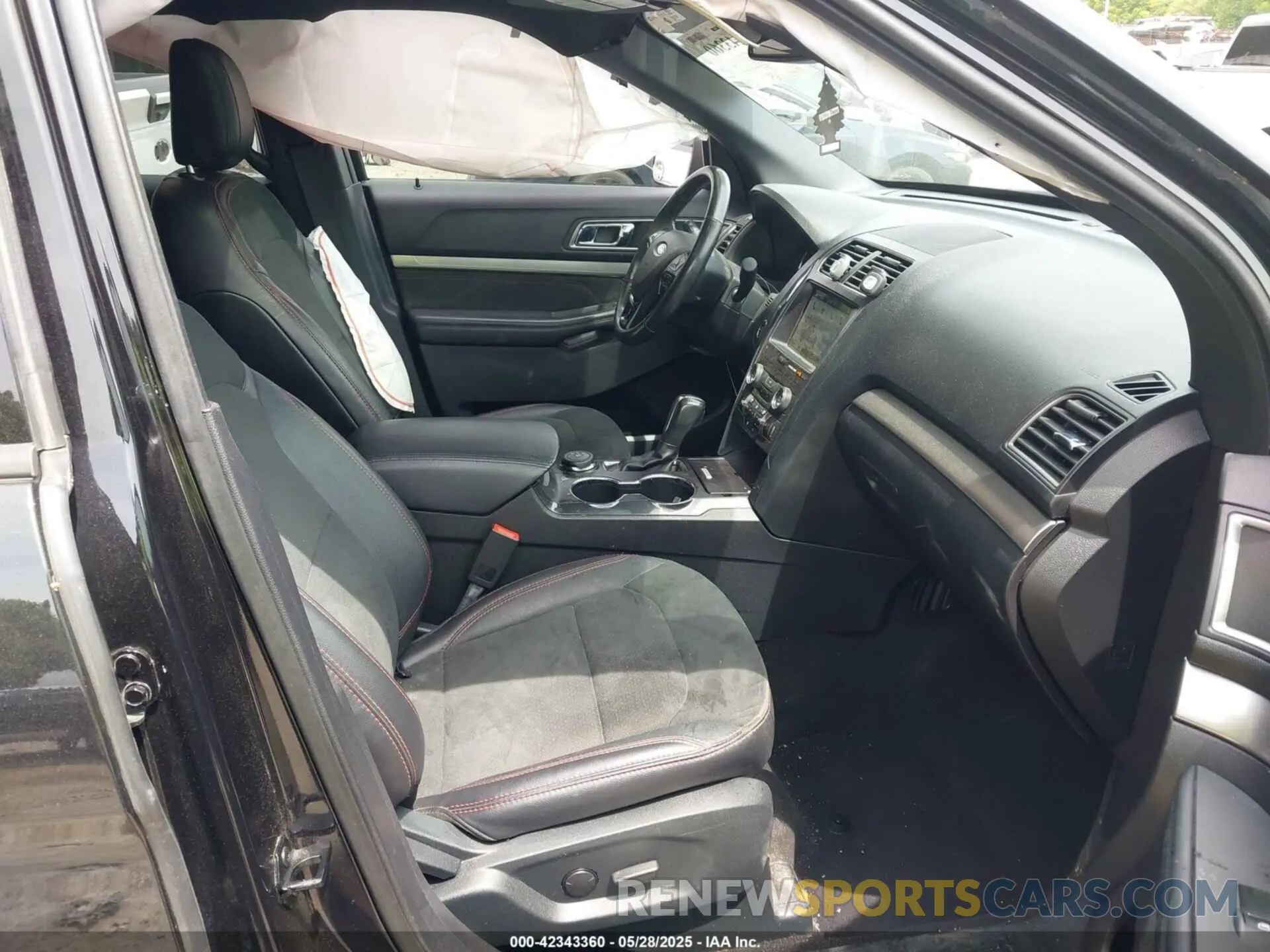 5 fotografías del automóvil dañado 1FM5K8D85KGA81131 FORD EXPLORER 2019