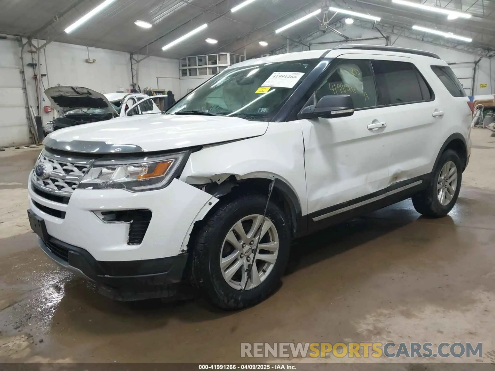 2 fotografías del automóvil dañado 1FM5K8D86KGB46696 FORD EXPLORER 2019