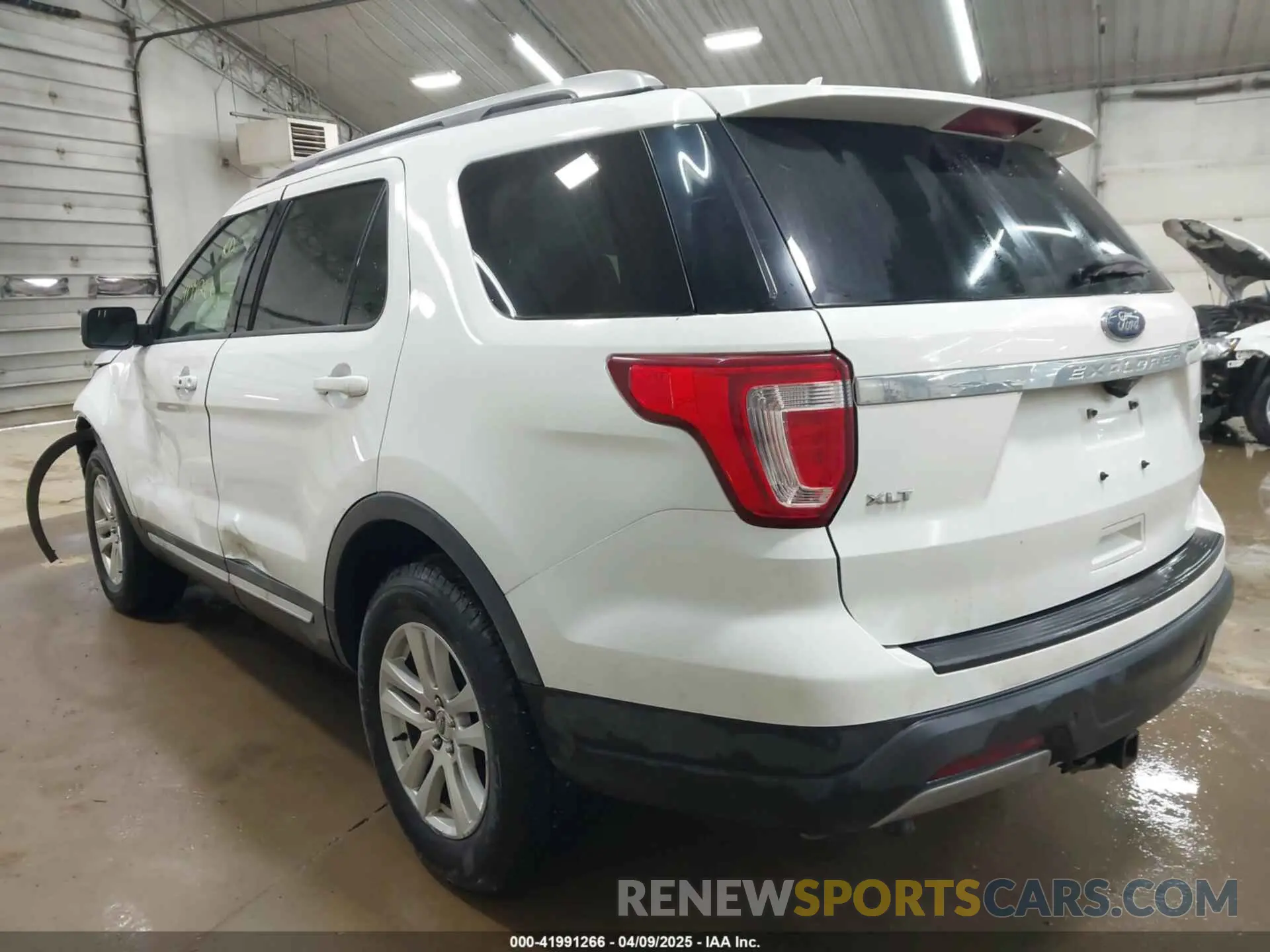 3 fotografías del automóvil dañado 1FM5K8D86KGB46696 FORD EXPLORER 2019
