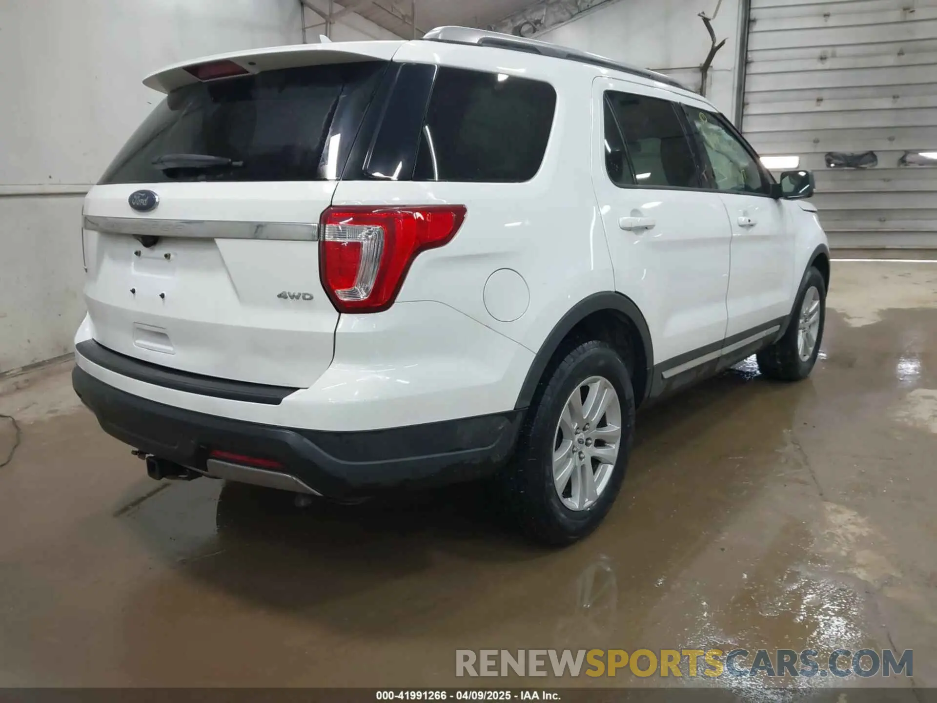 4 fotografías del automóvil dañado 1FM5K8D86KGB46696 FORD EXPLORER 2019
