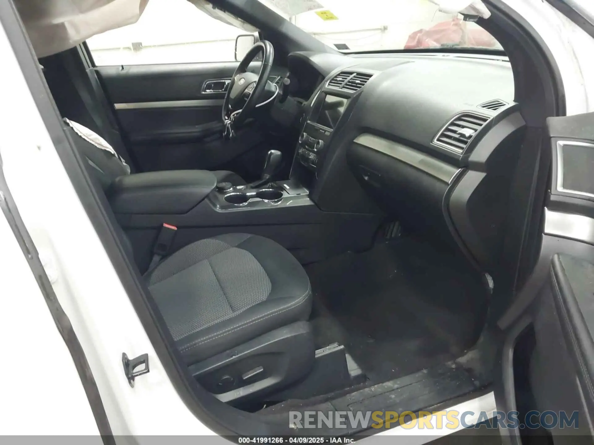 5 fotografías del automóvil dañado 1FM5K8D86KGB46696 FORD EXPLORER 2019