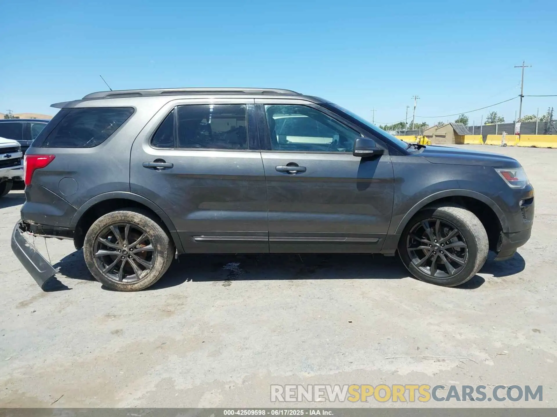 13 fotografías del automóvil dañado 1FM5K8D89KGA52506 FORD EXPLORER 2019